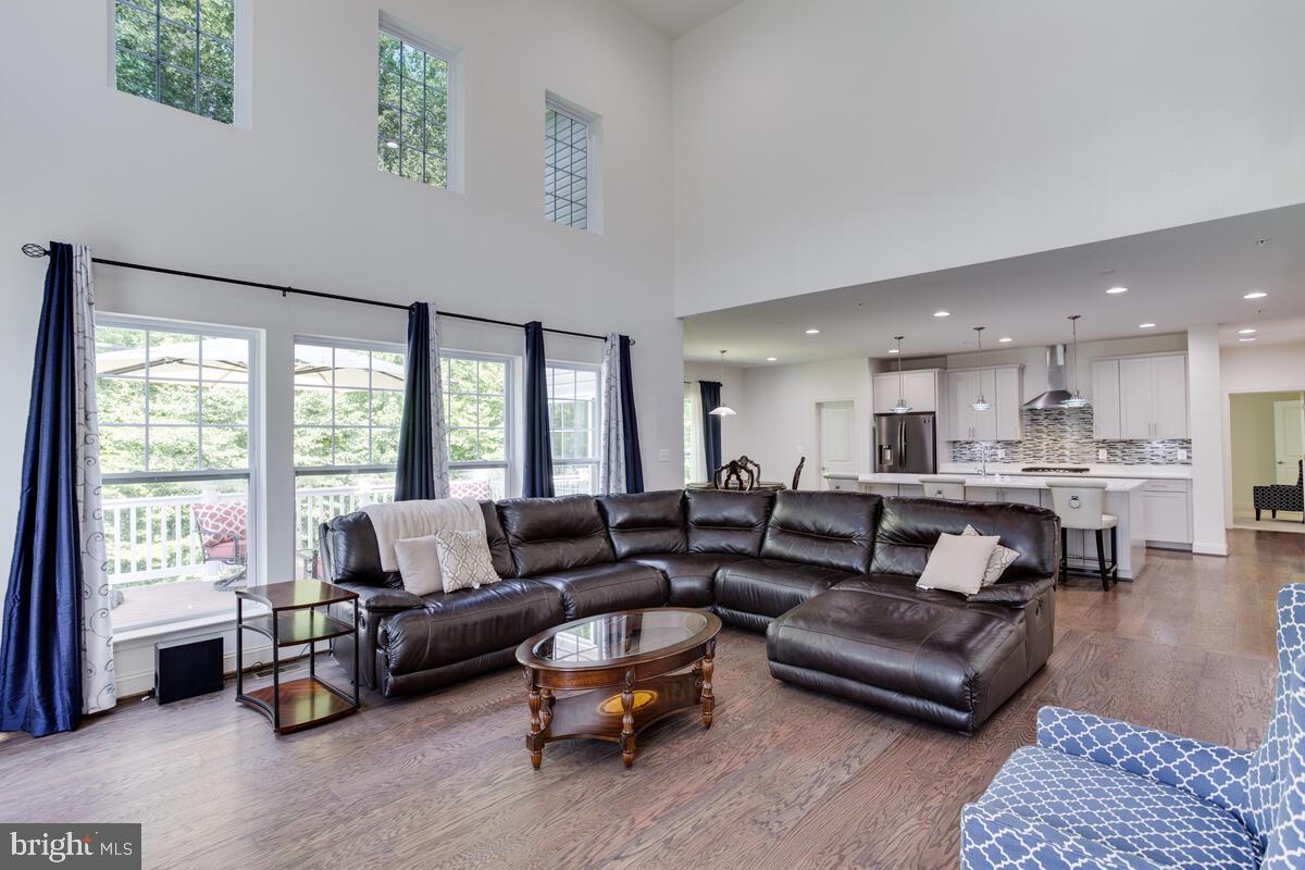 THRIFT MANOR-PLAT 1> - Residential