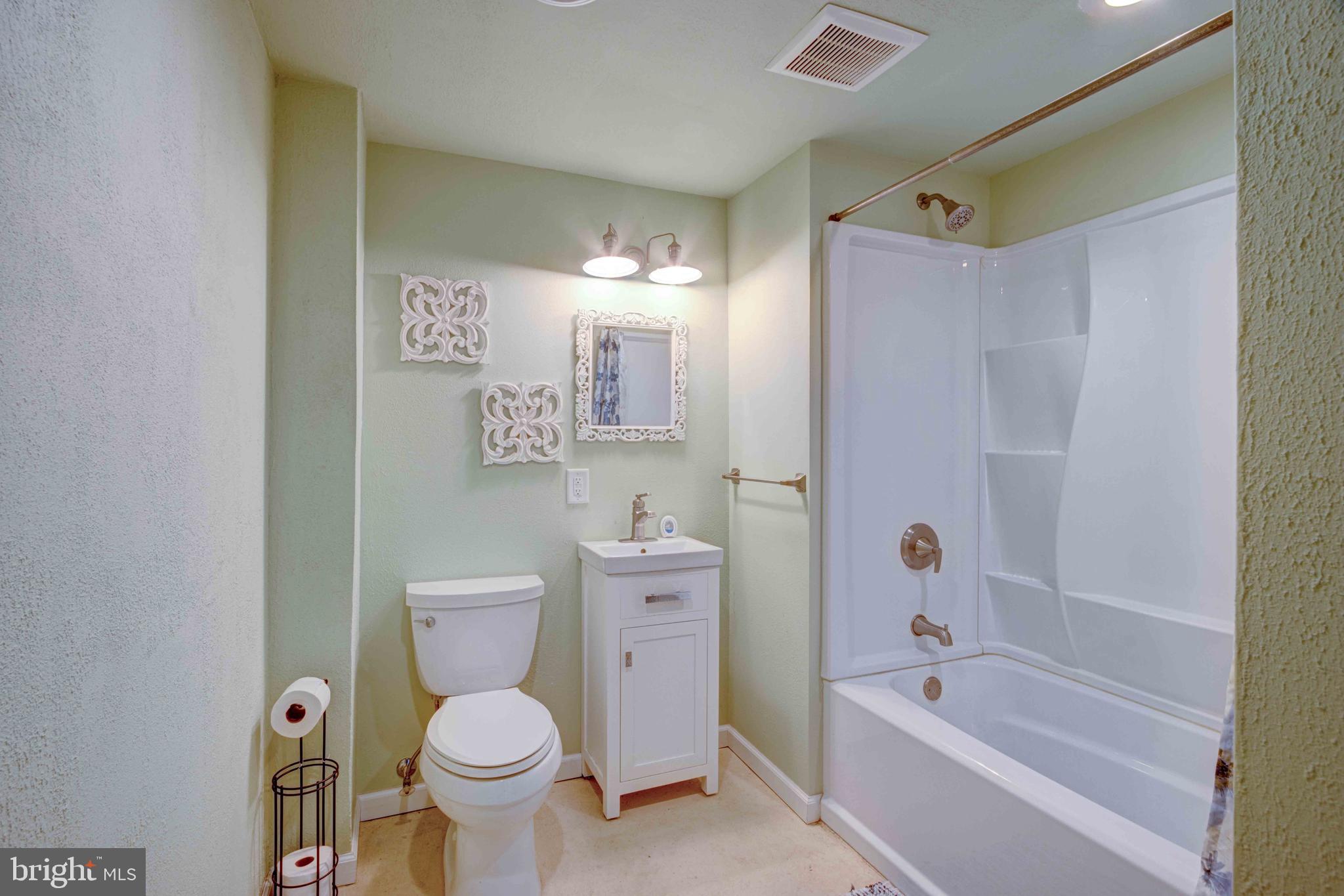 CARROLL COUNTY FARMETTES - Residential