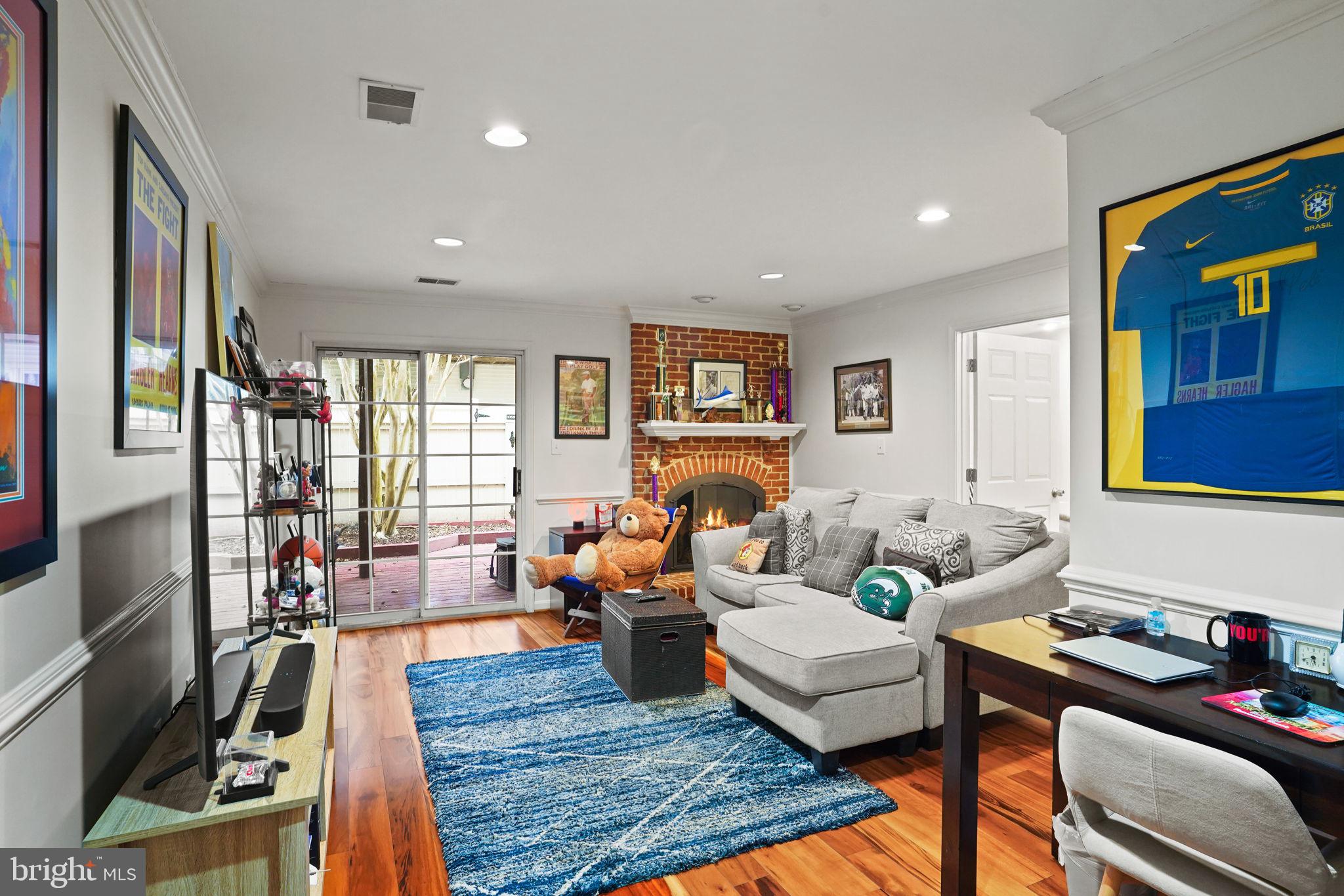 CHANCERY SQUARE - Residential Lease