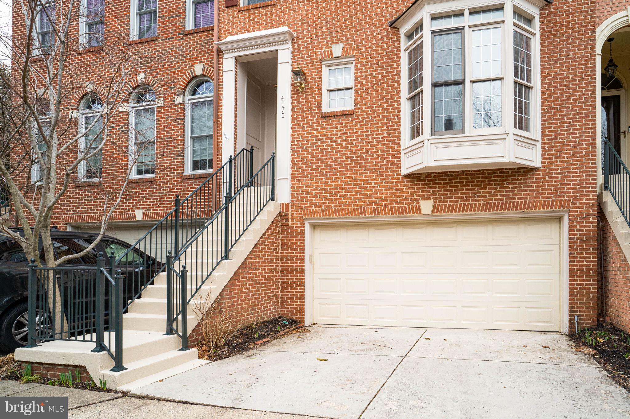 CHANCERY SQUARE - Residential Lease