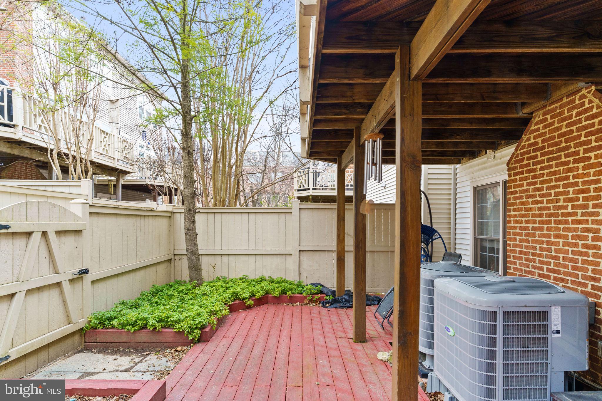 CHANCERY SQUARE - Residential Lease