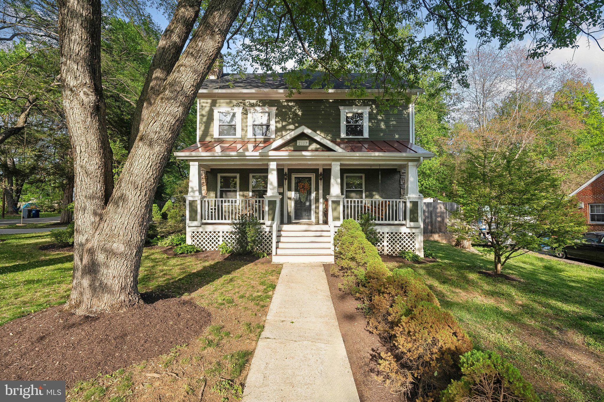 WESTHAMPTON - Residential