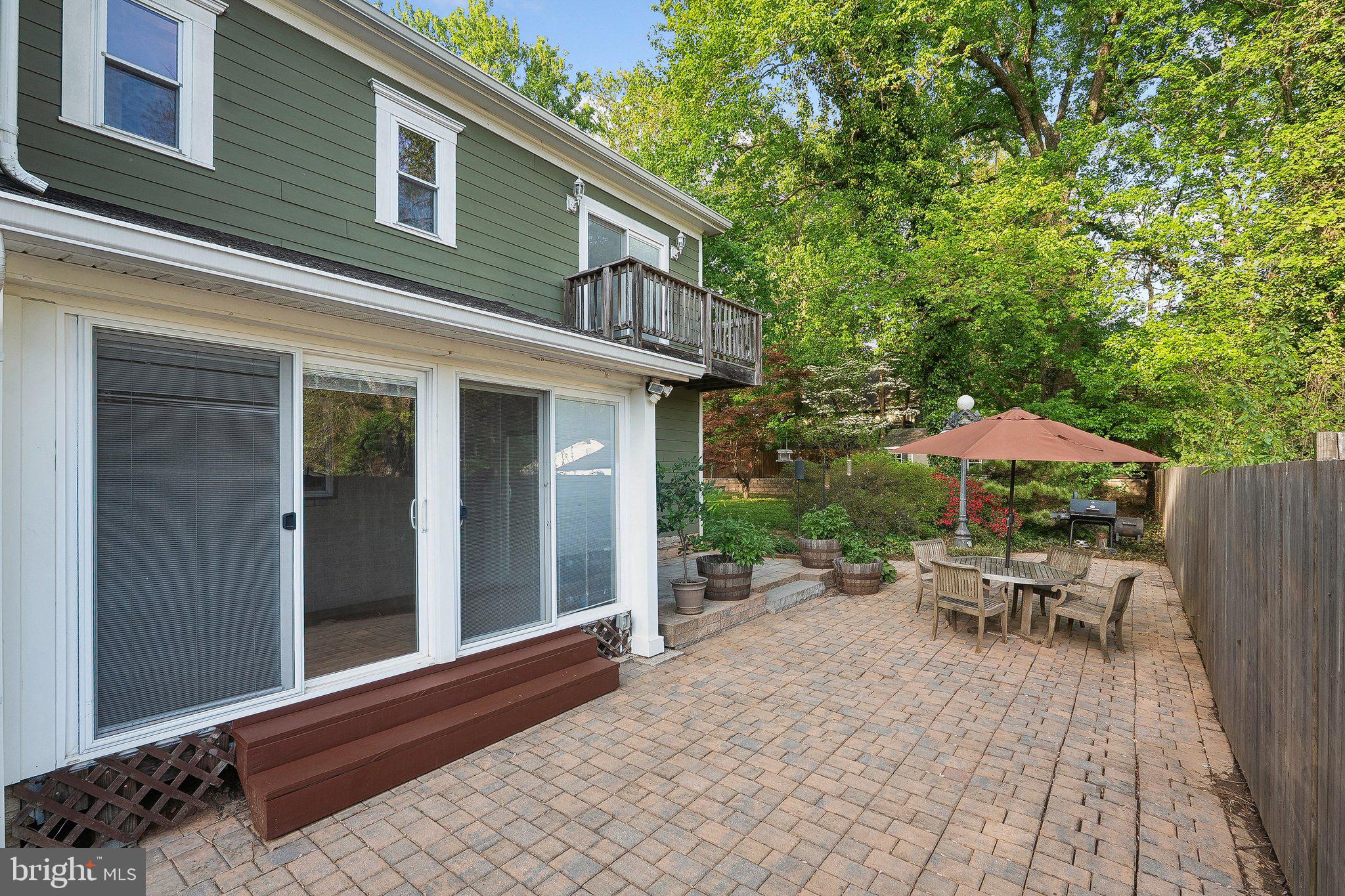 WESTHAMPTON - Residential