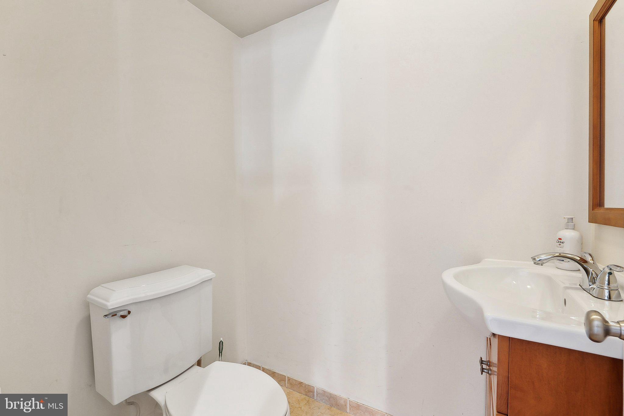 WESTHAMPTON - Residential