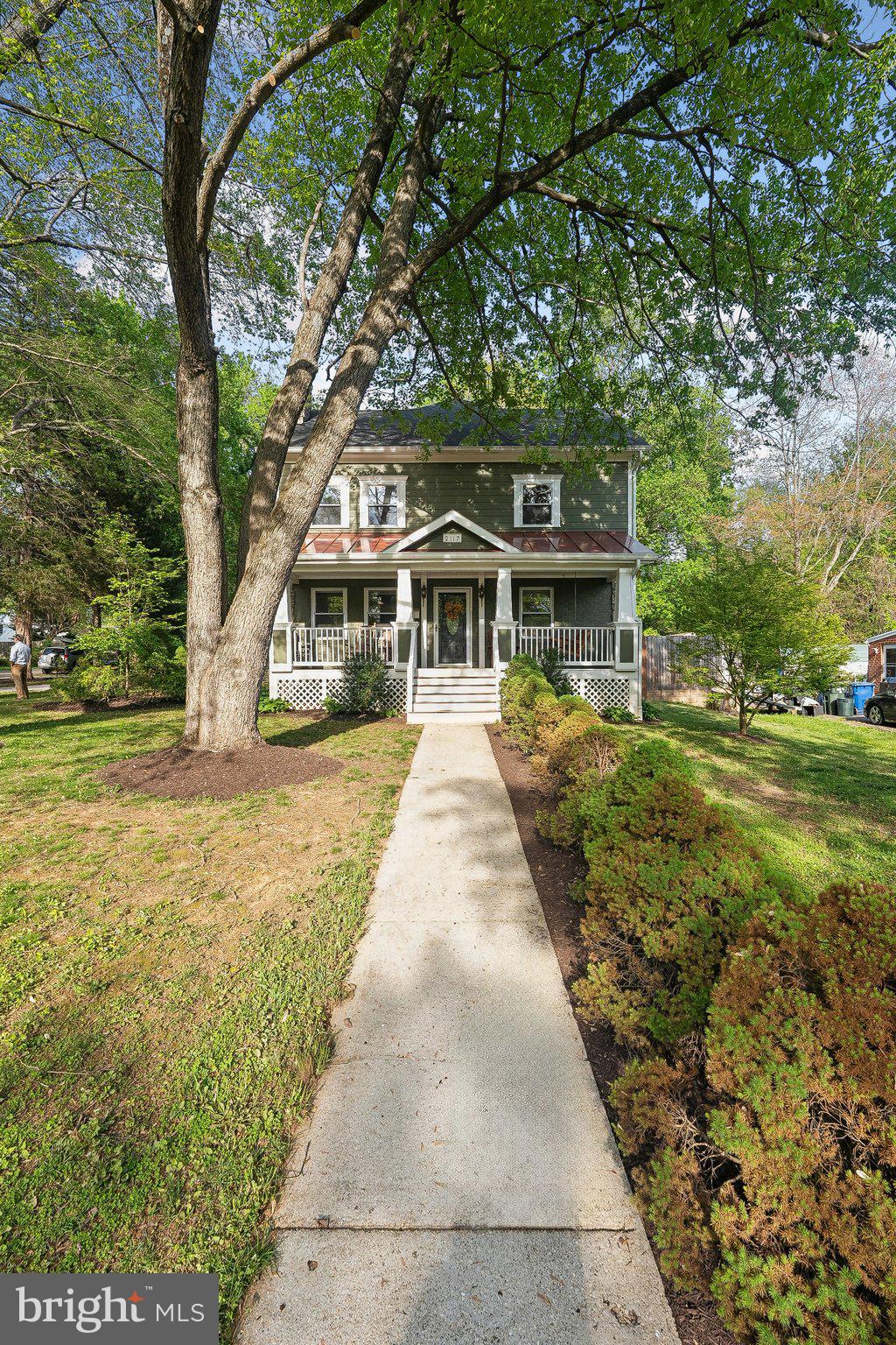 WESTHAMPTON - Residential