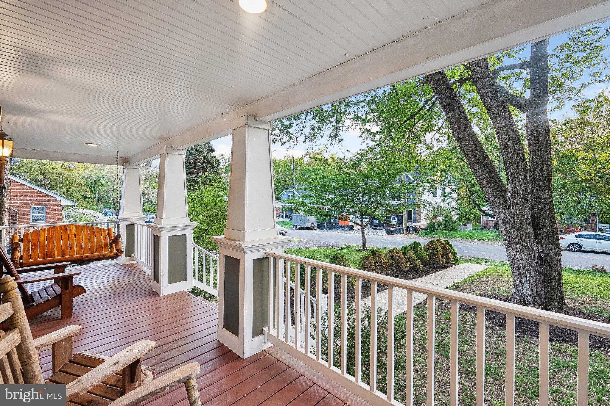 WESTHAMPTON - Residential