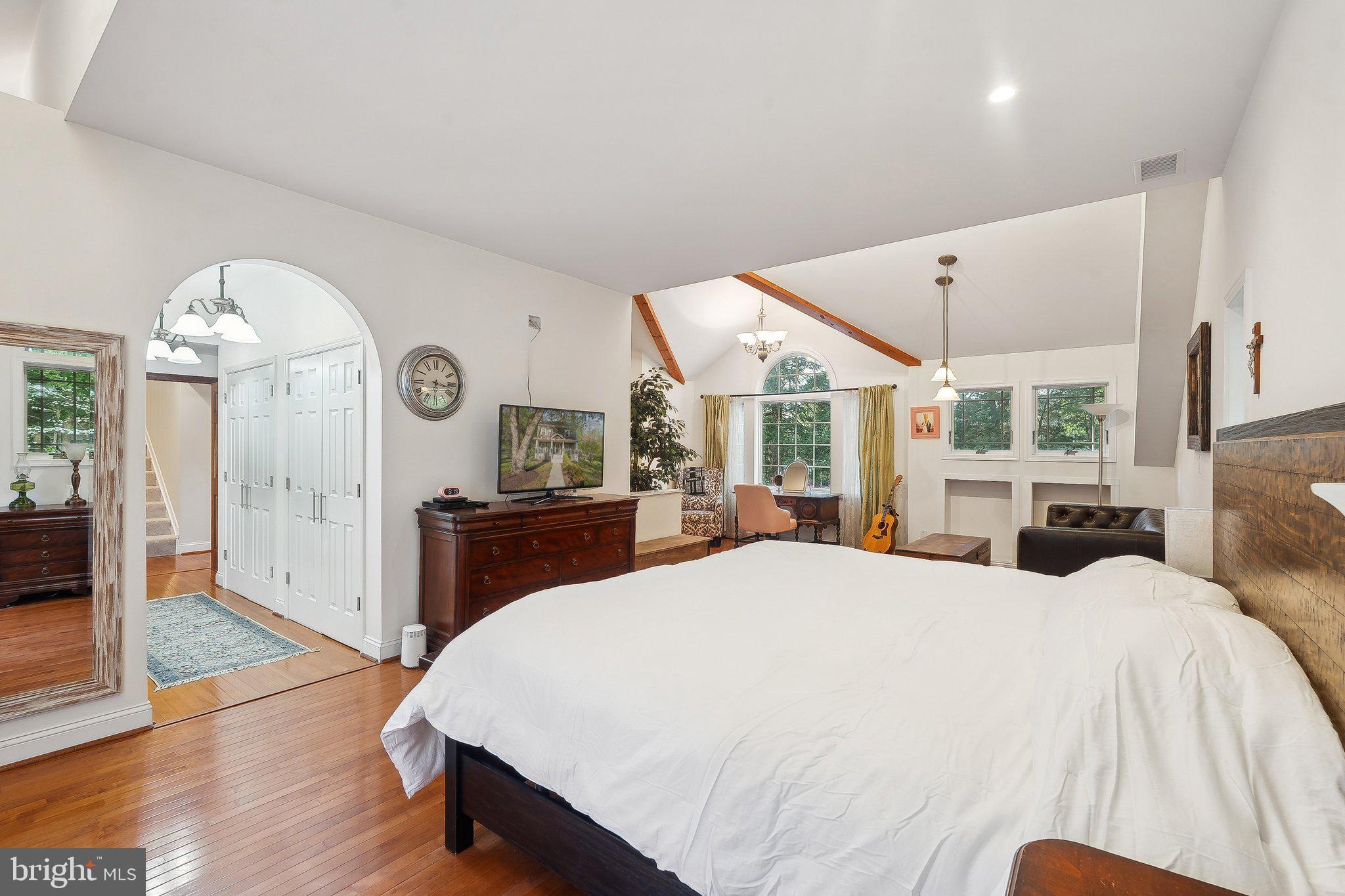 WESTHAMPTON - Residential