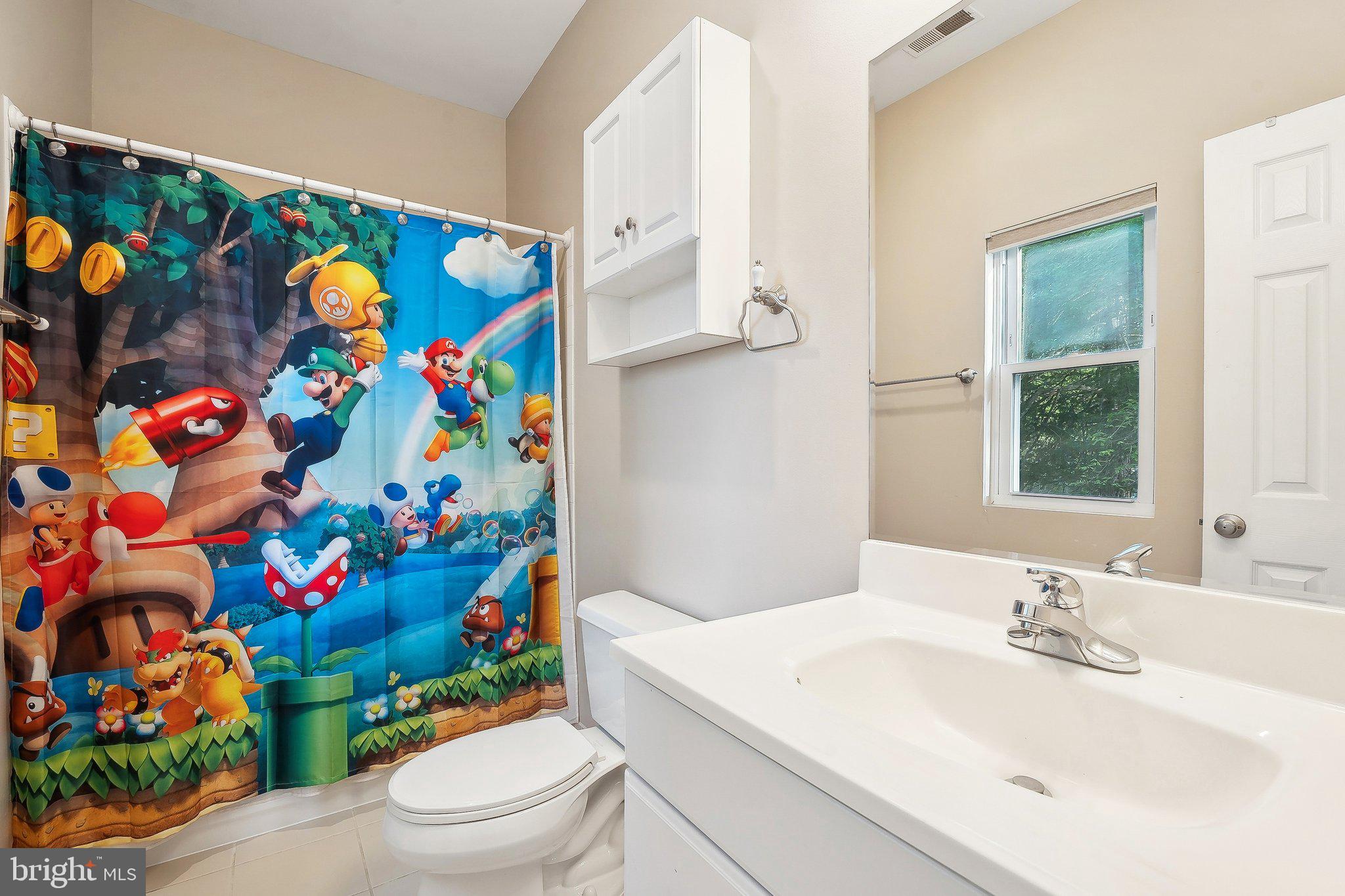 WESTHAMPTON - Residential