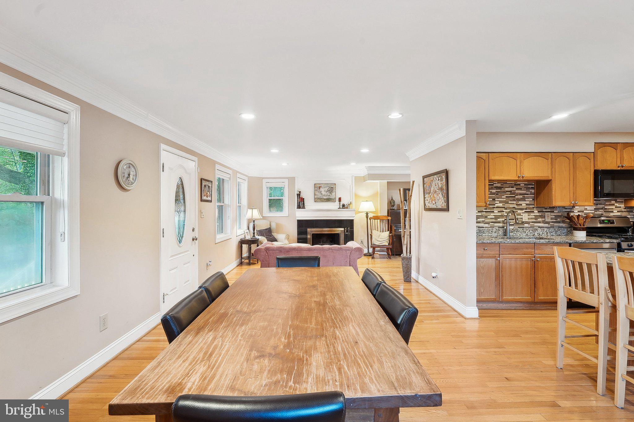 WESTHAMPTON - Residential