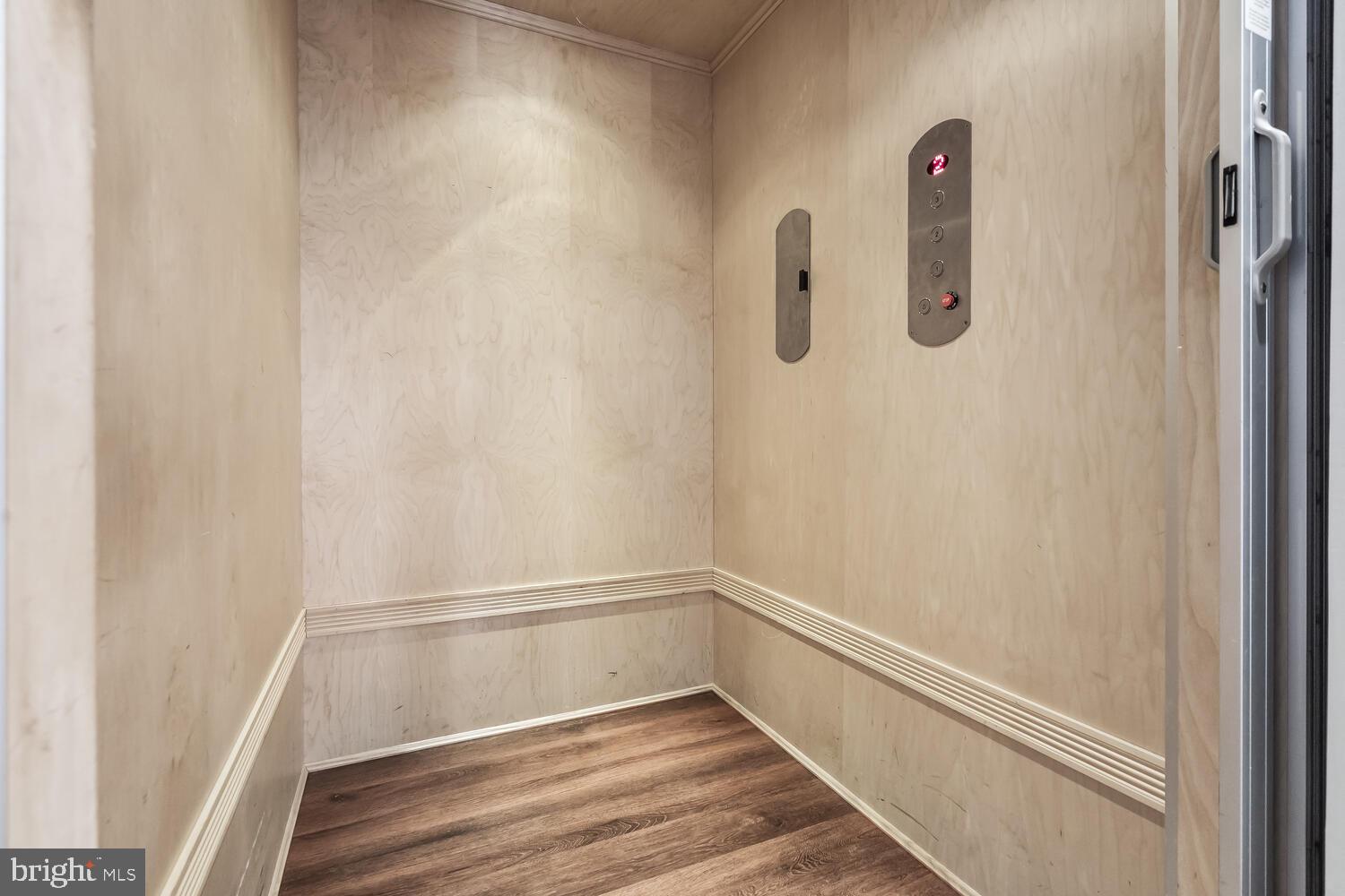 BRAMBLETON - Residential