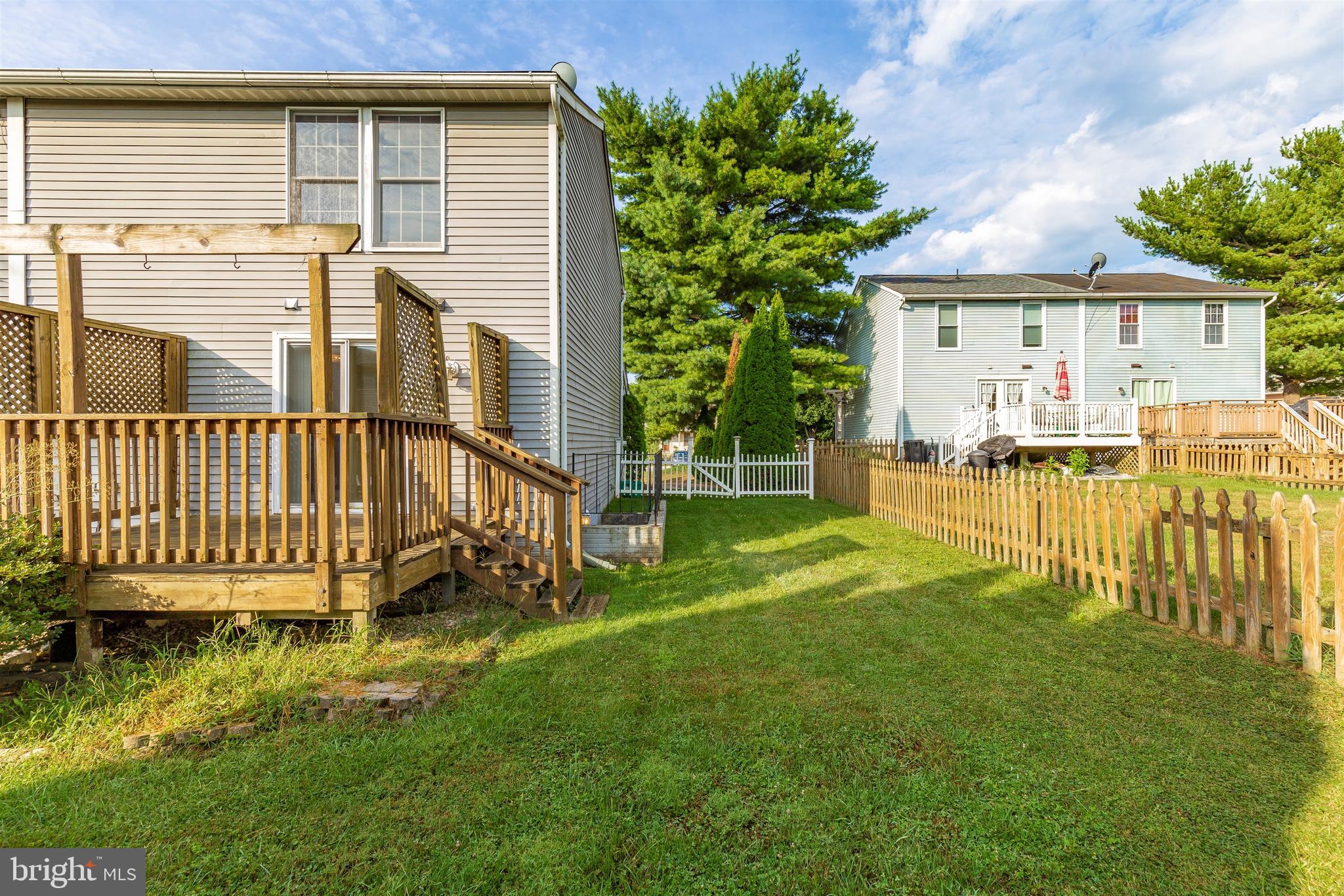 WAKEFIELD ON THE GREEN - Residential