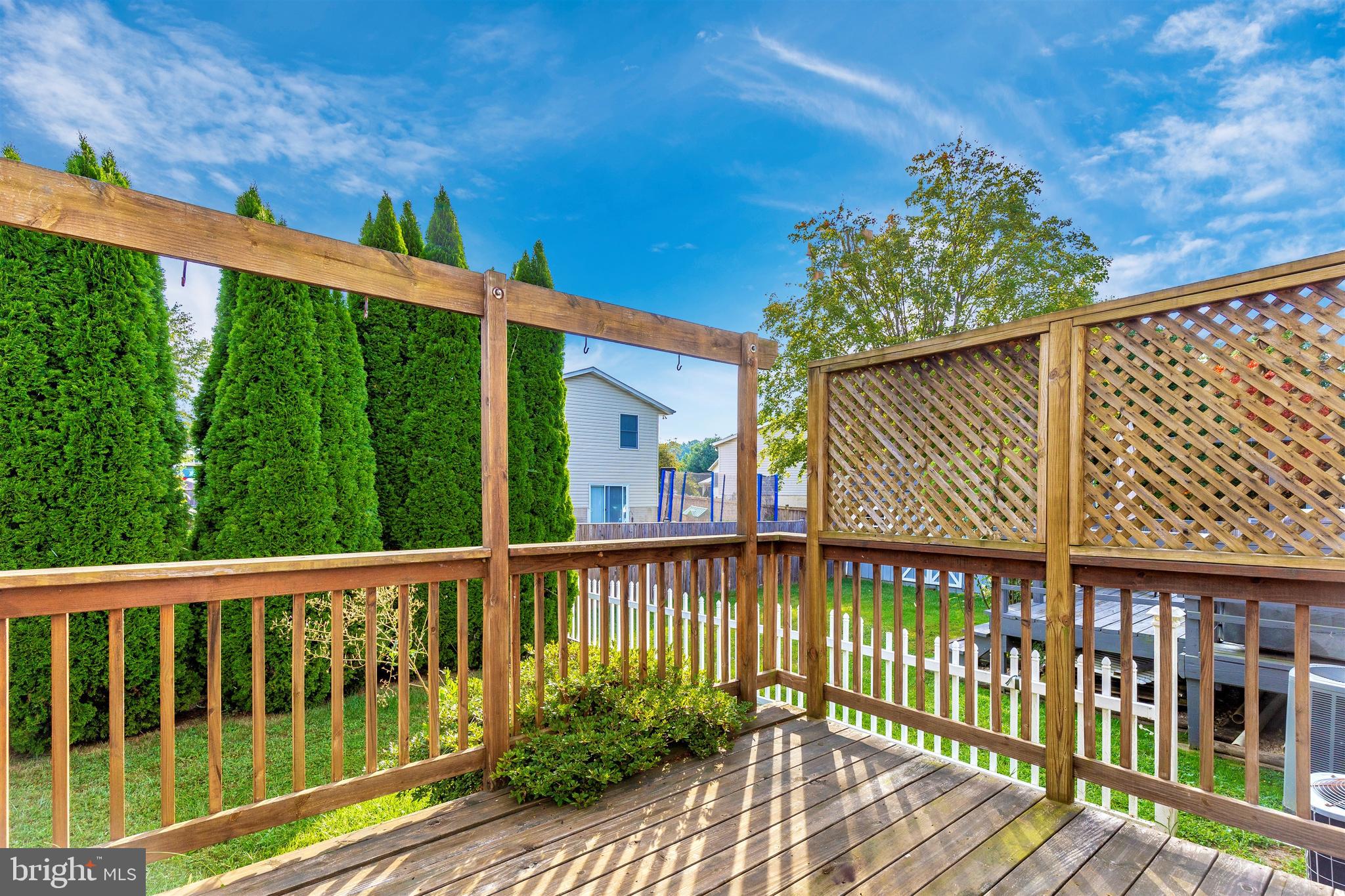 WAKEFIELD ON THE GREEN - Residential