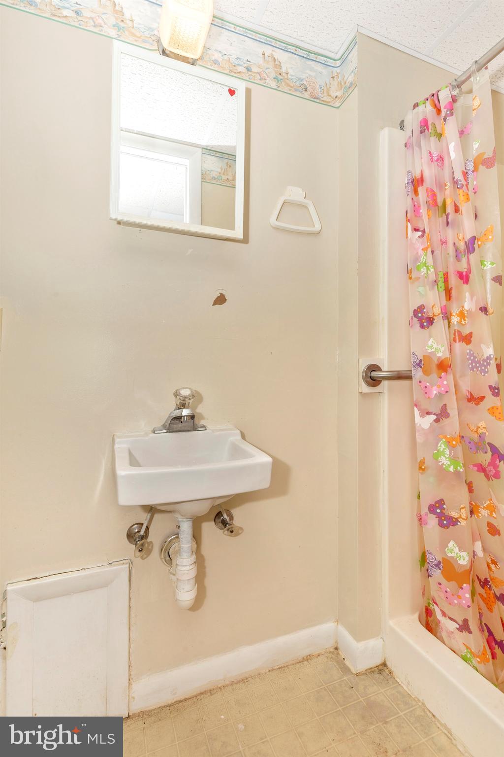 WAKEFIELD ON THE GREEN - Residential