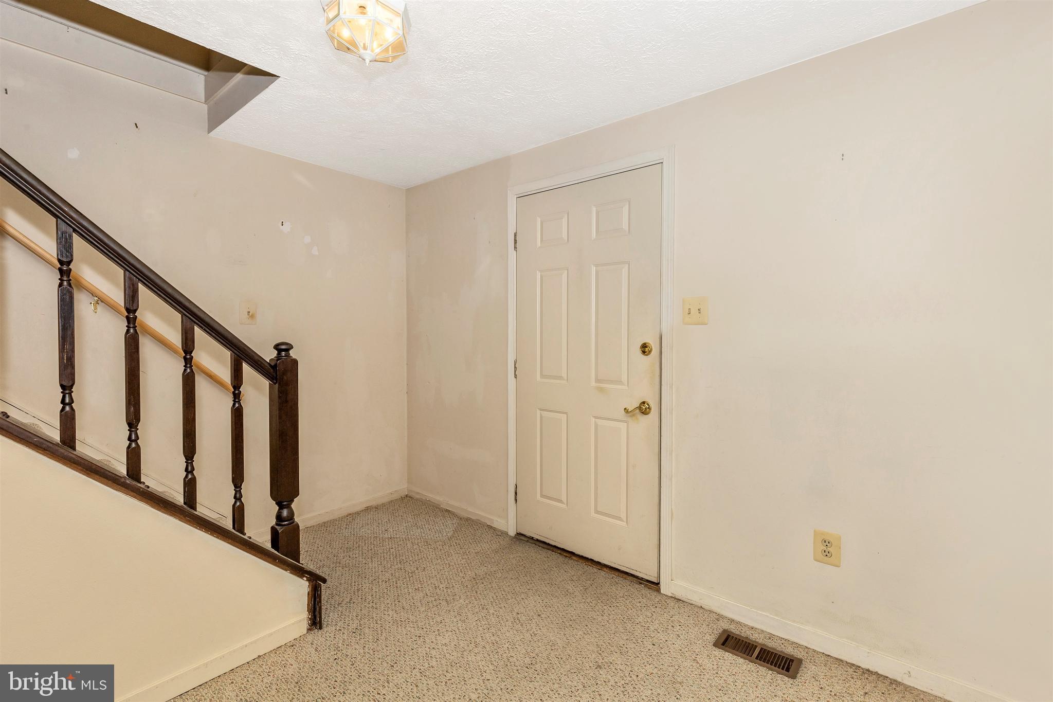 WAKEFIELD ON THE GREEN - Residential