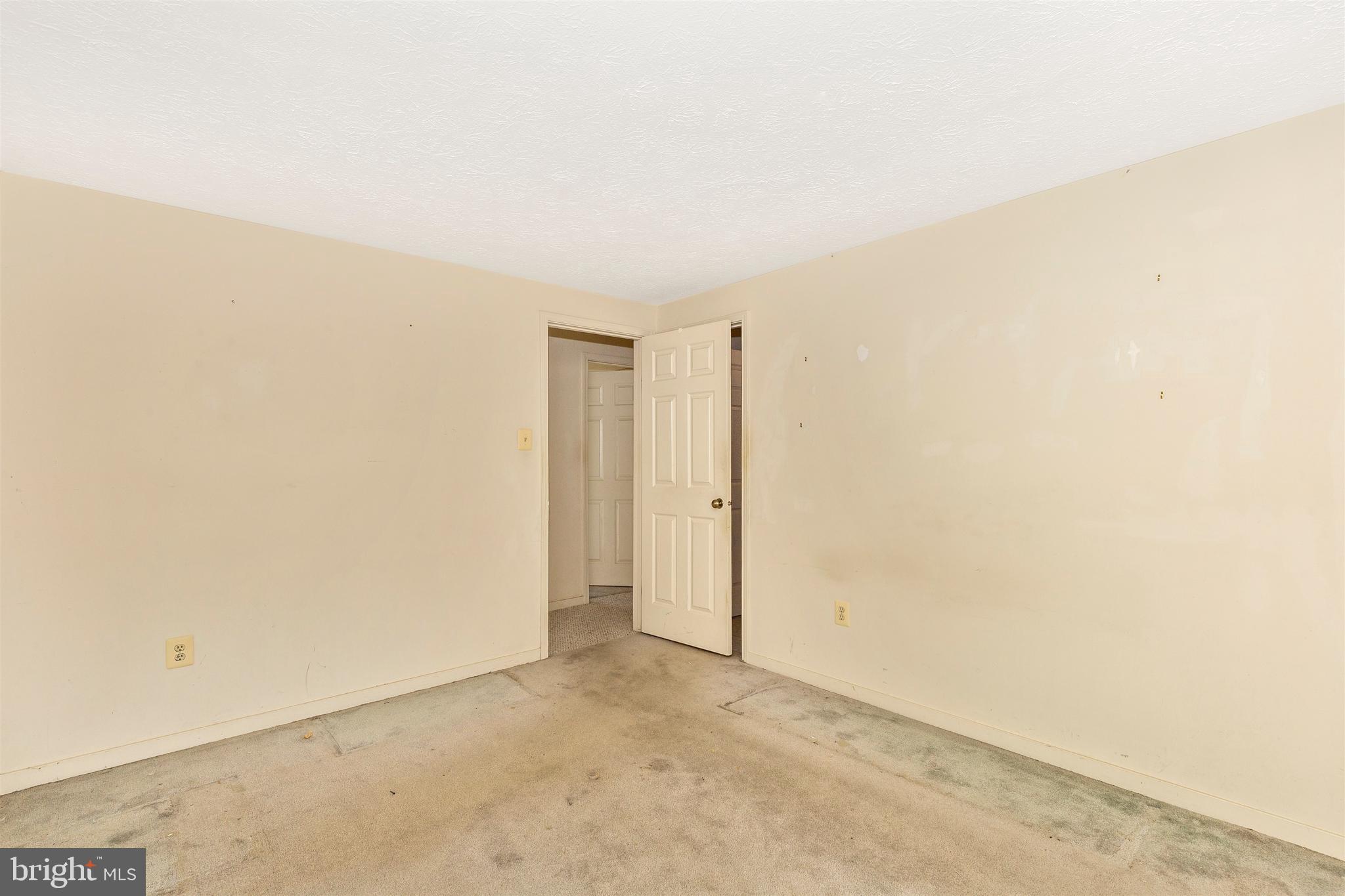 WAKEFIELD ON THE GREEN - Residential