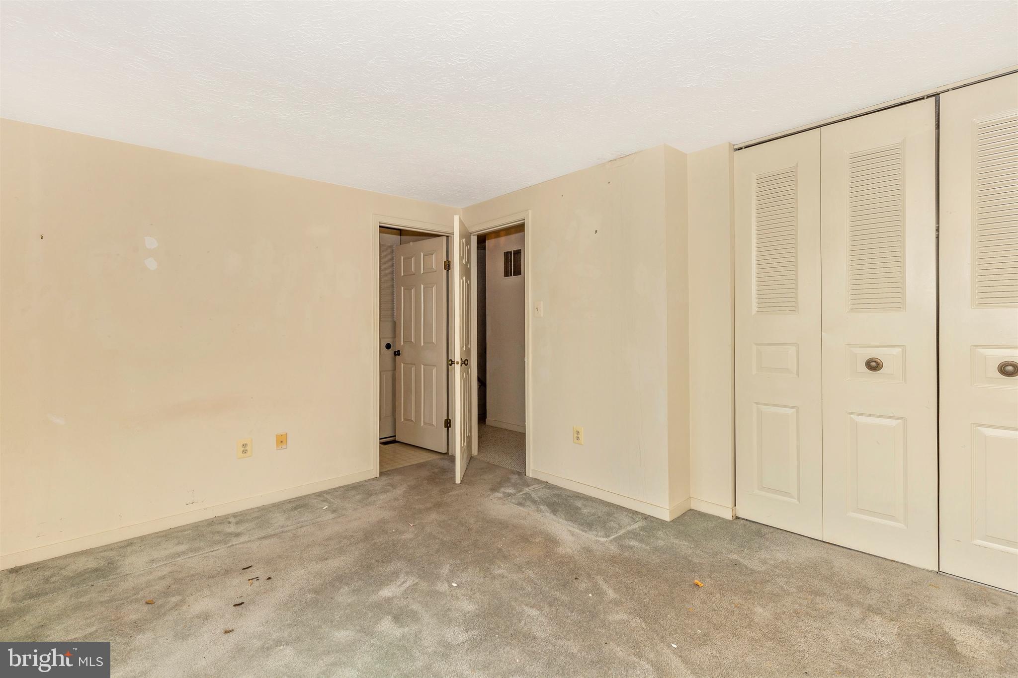 WAKEFIELD ON THE GREEN - Residential