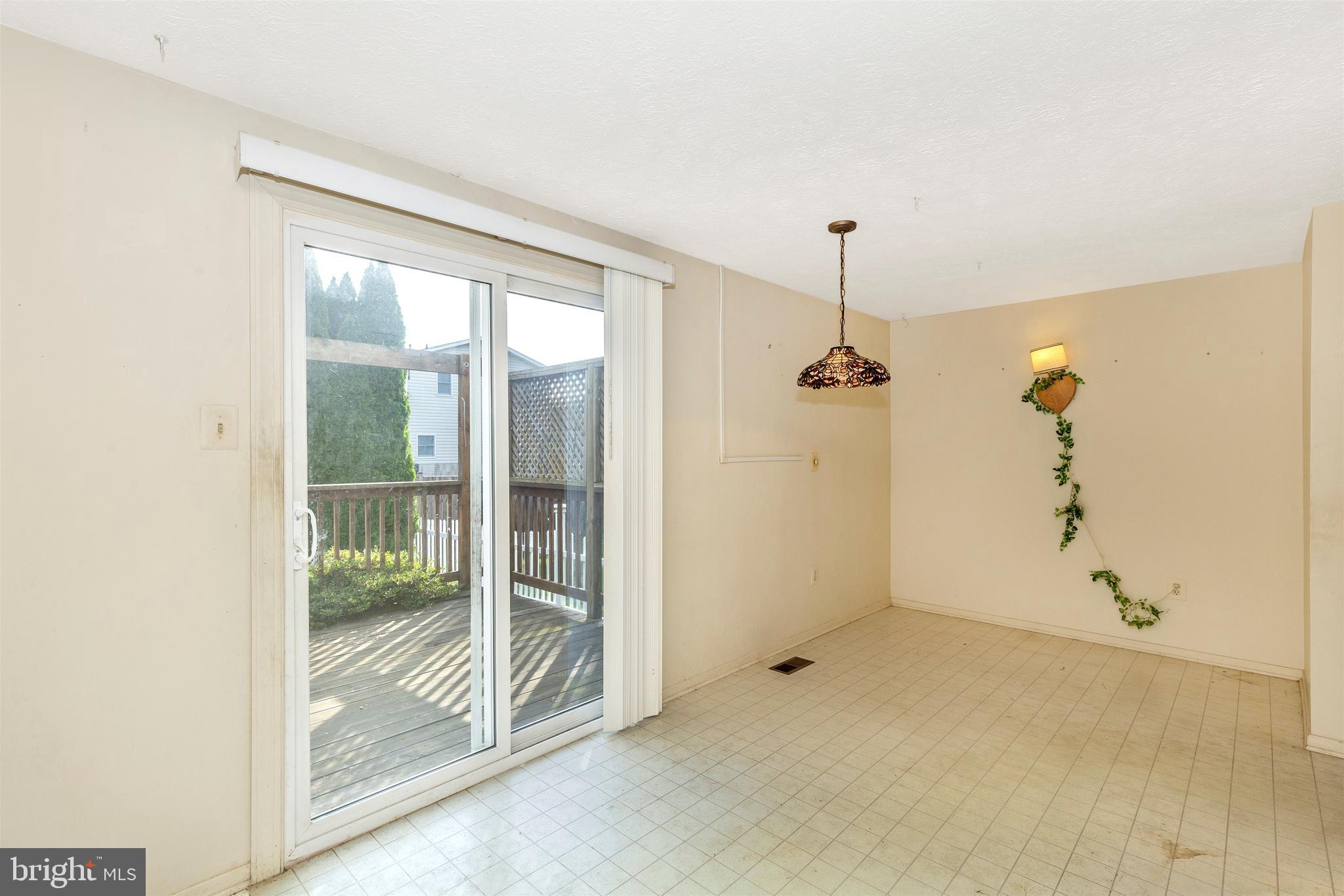 WAKEFIELD ON THE GREEN - Residential