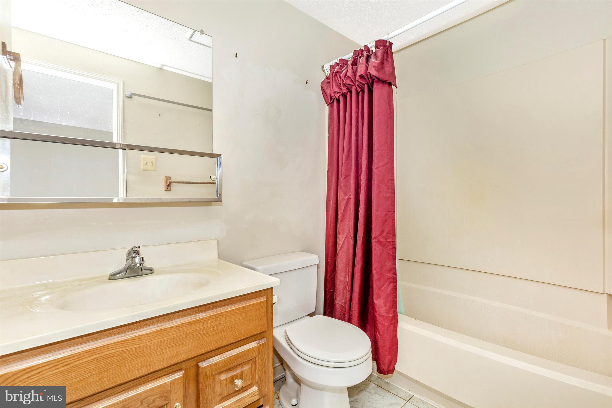 WAKEFIELD ON THE GREEN - Residential