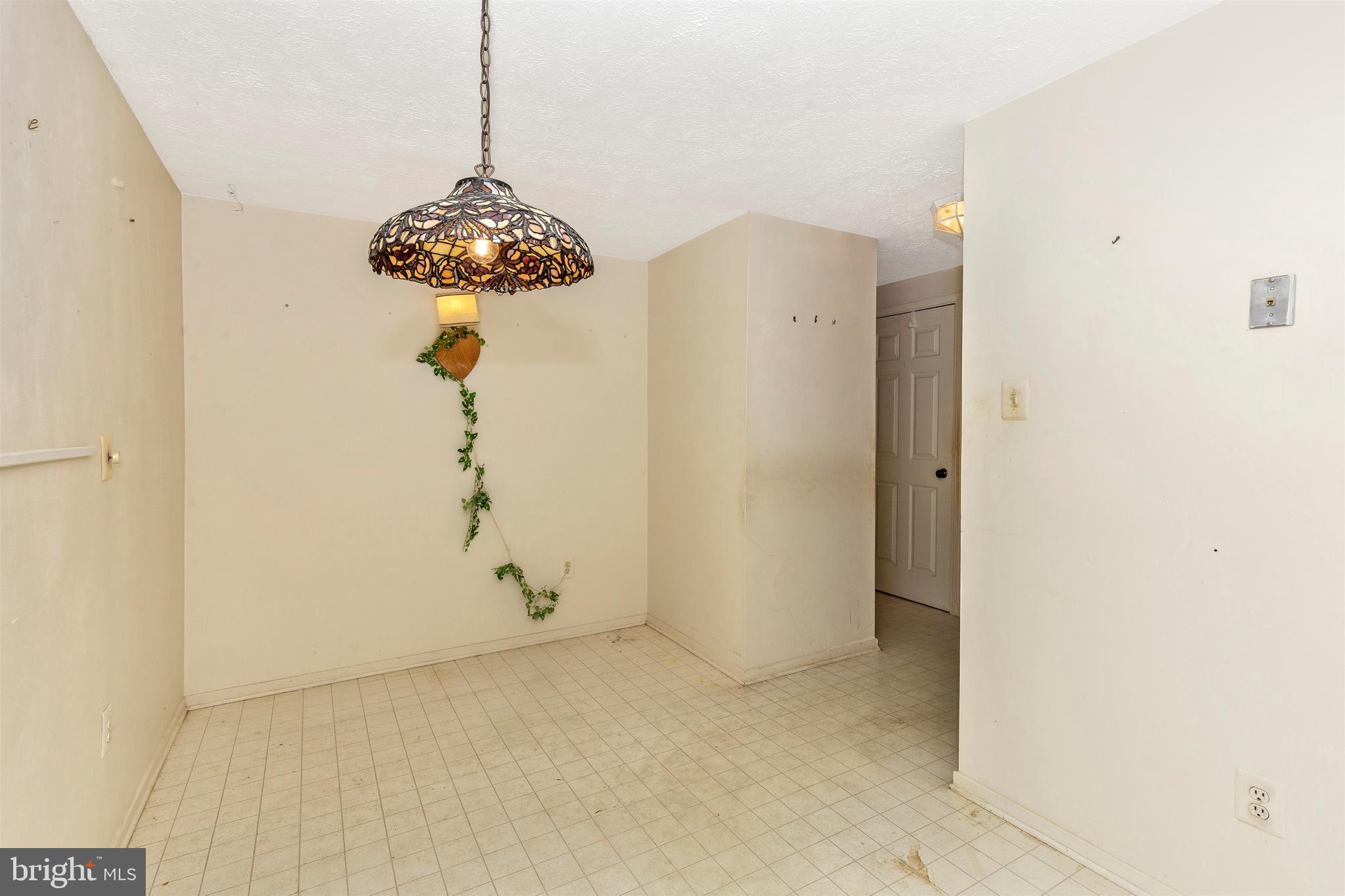 WAKEFIELD ON THE GREEN - Residential