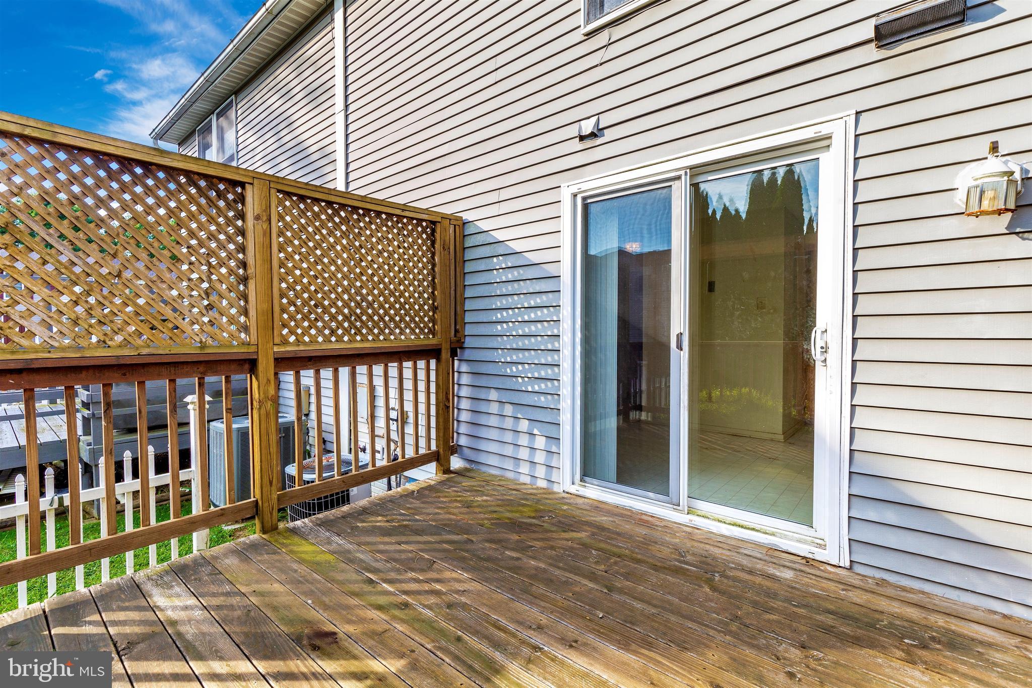 WAKEFIELD ON THE GREEN - Residential