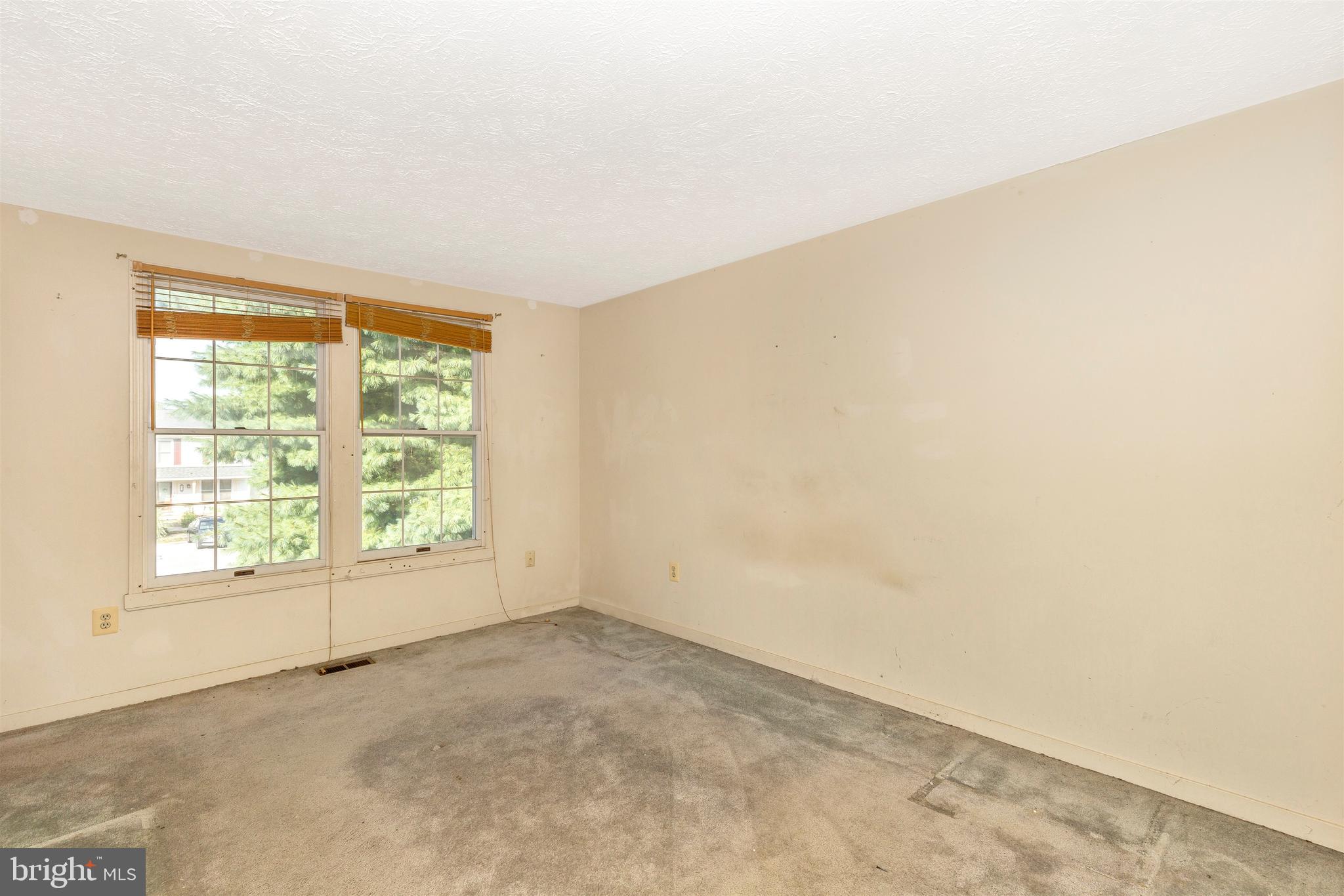 WAKEFIELD ON THE GREEN - Residential