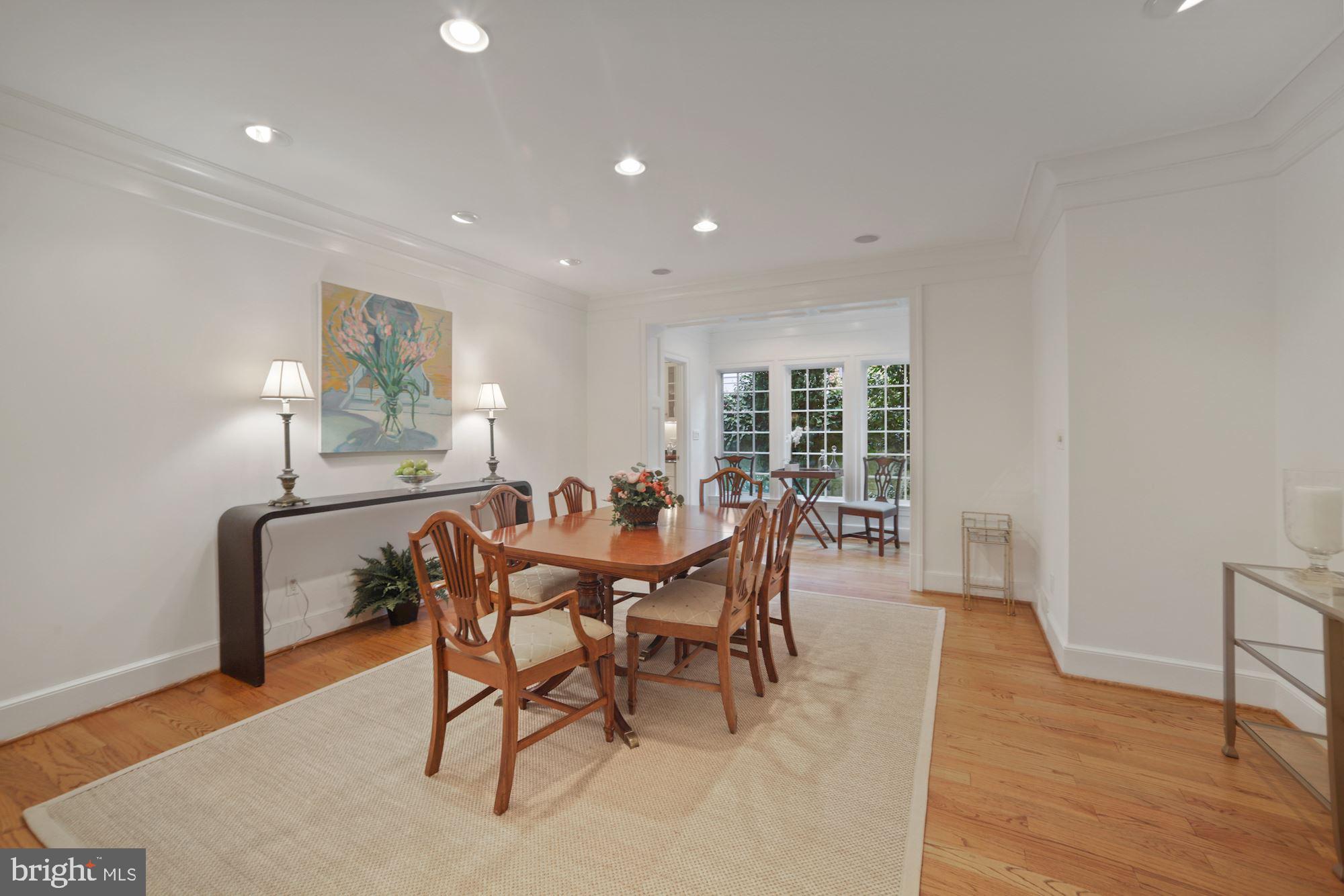 FOREST HILLS - Residential