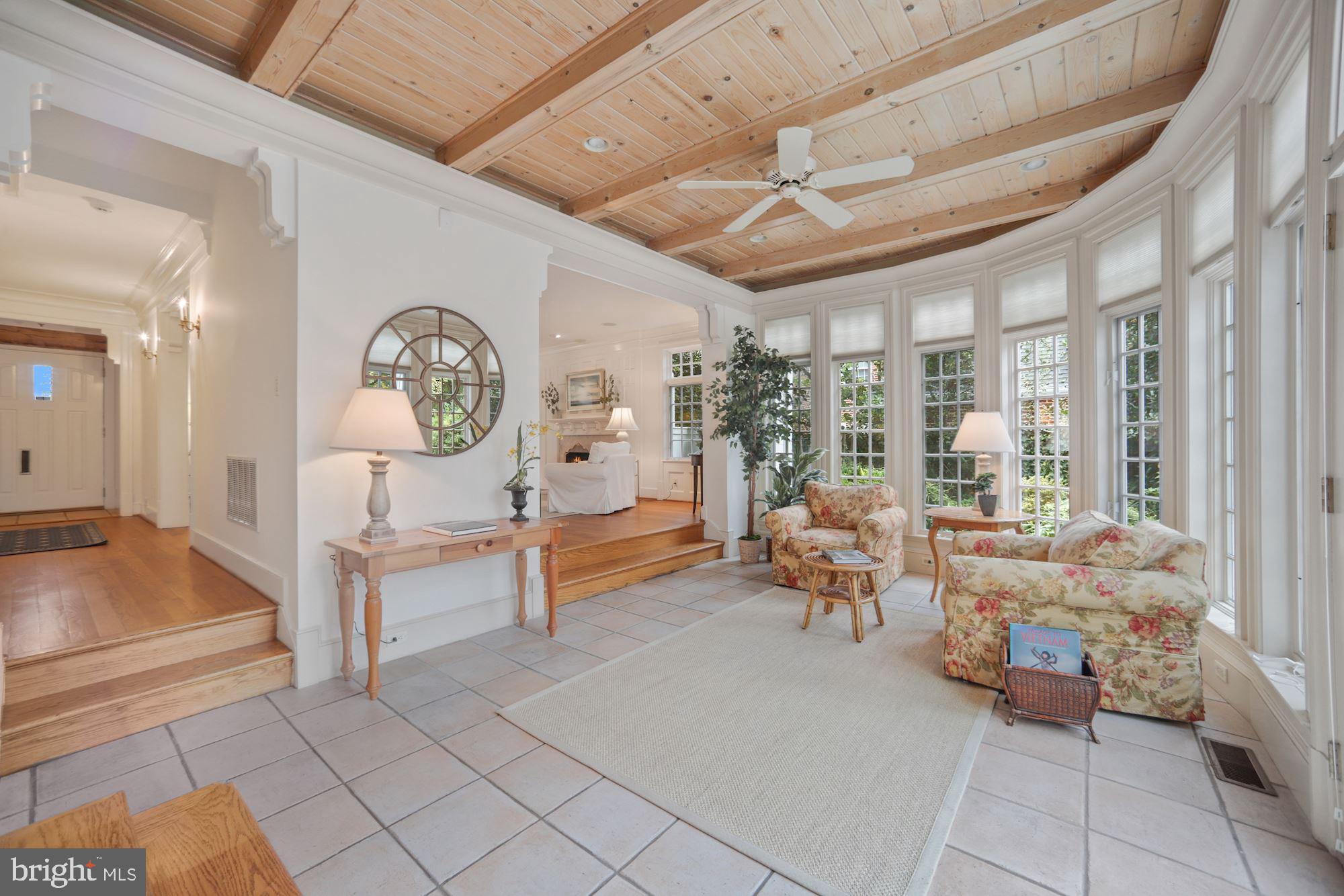 FOREST HILLS - Residential