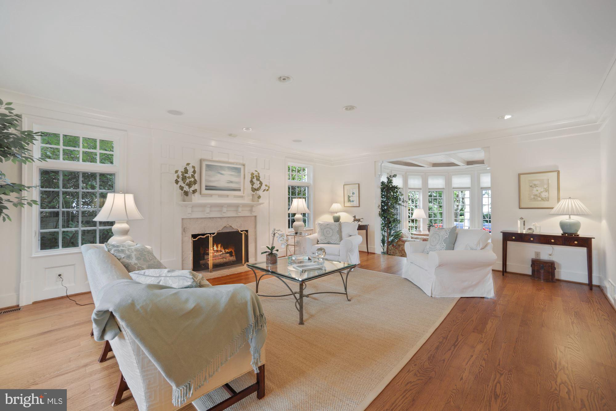 FOREST HILLS - Residential