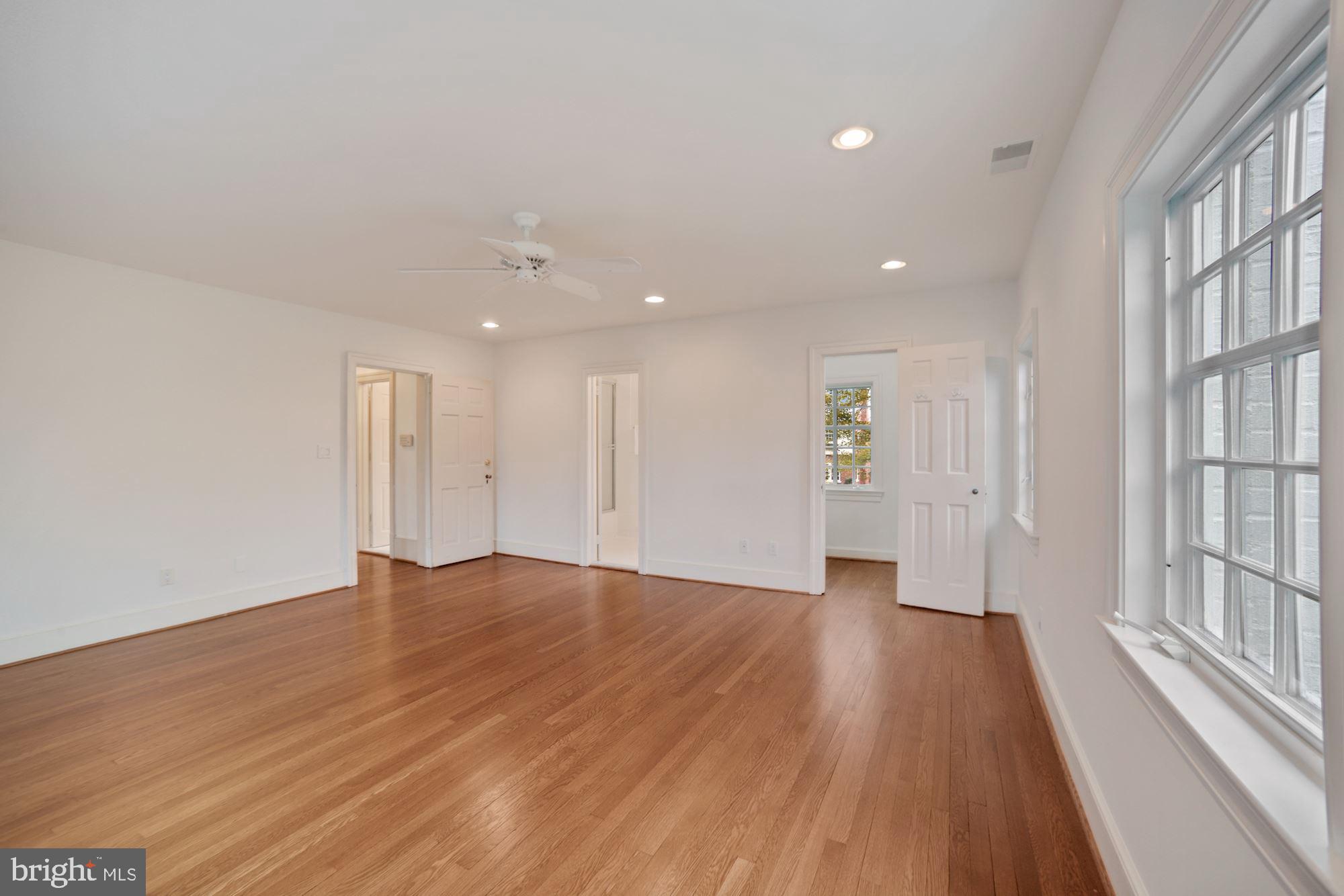 FOREST HILLS - Residential