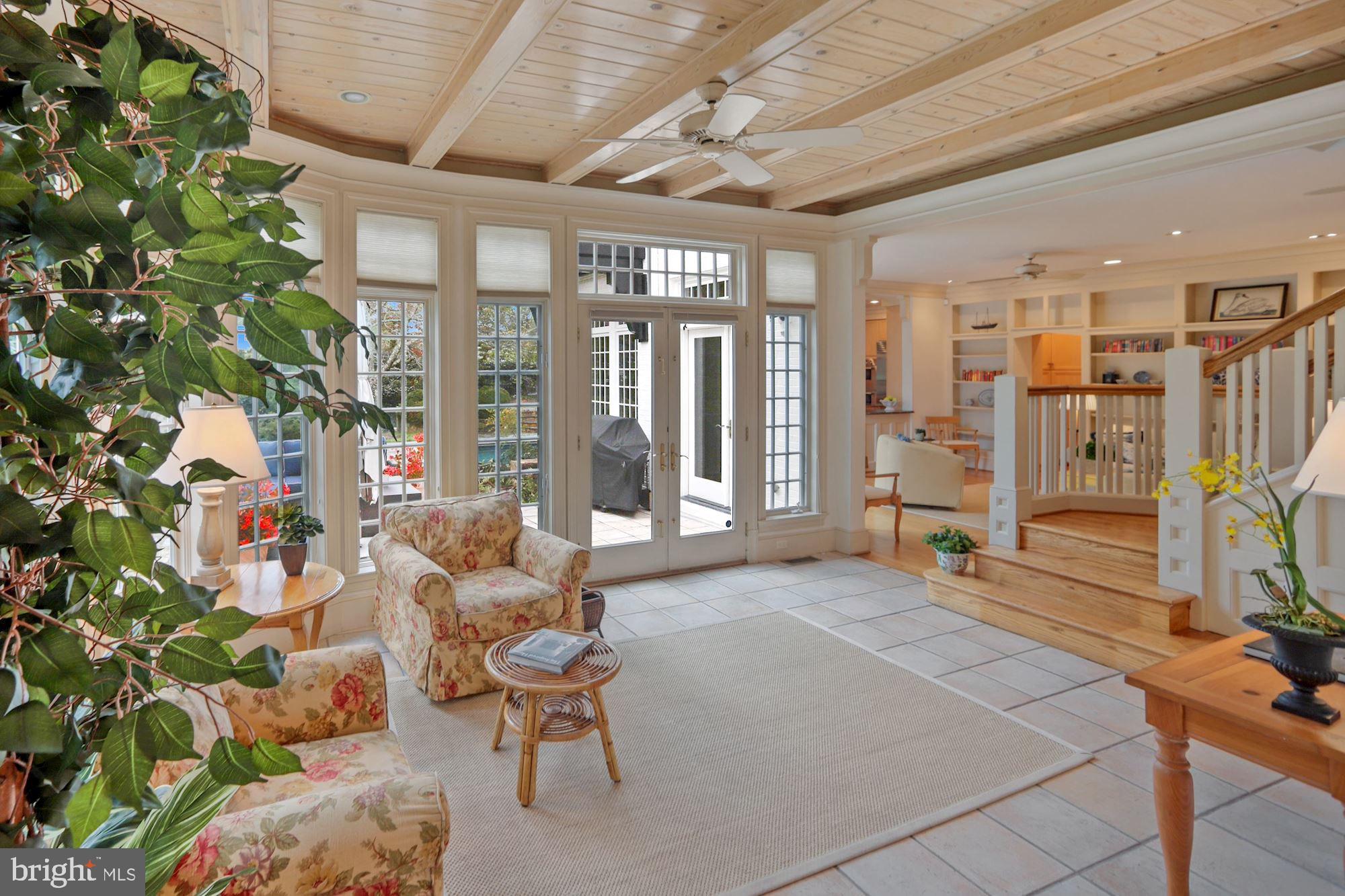 FOREST HILLS - Residential