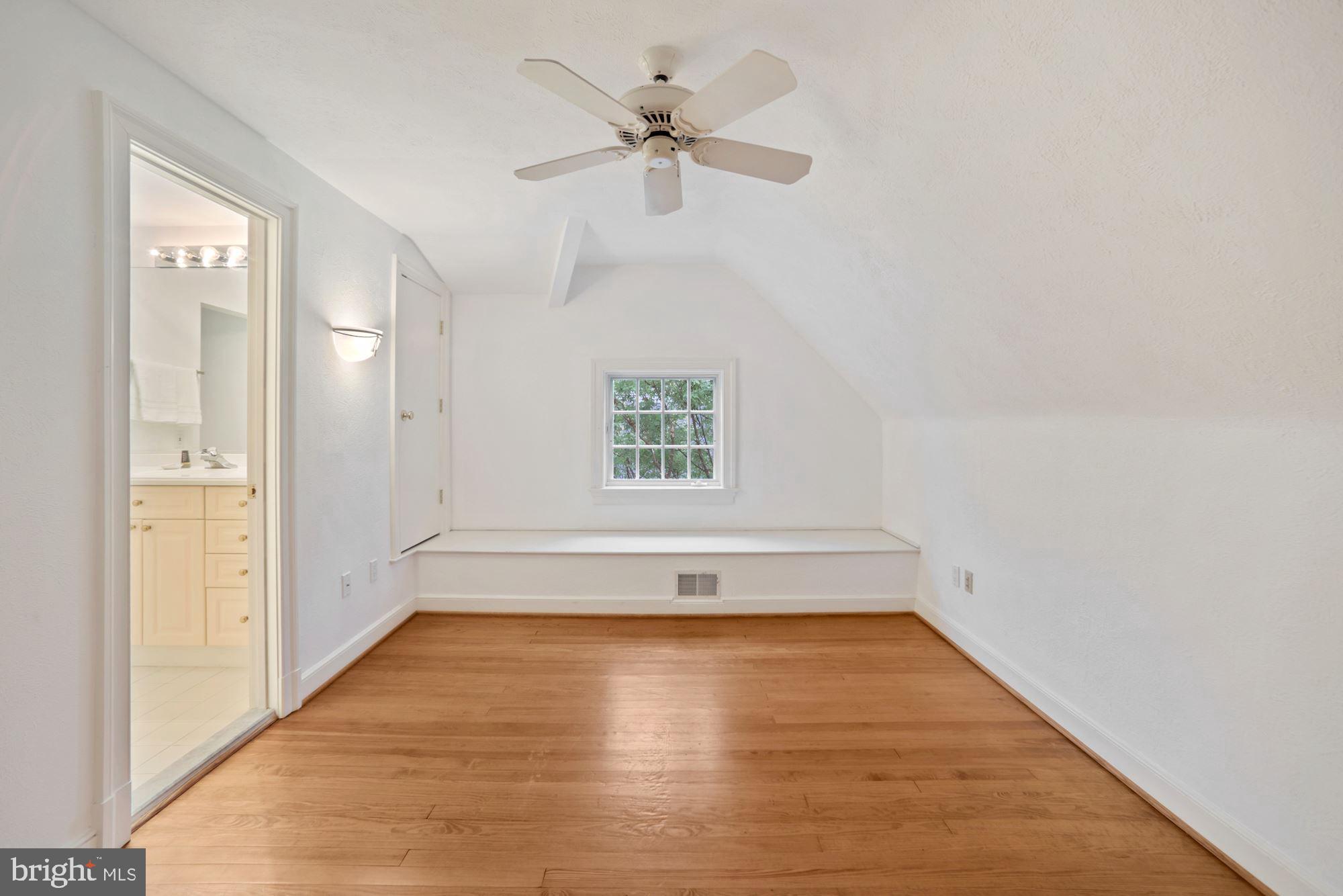 FOREST HILLS - Residential