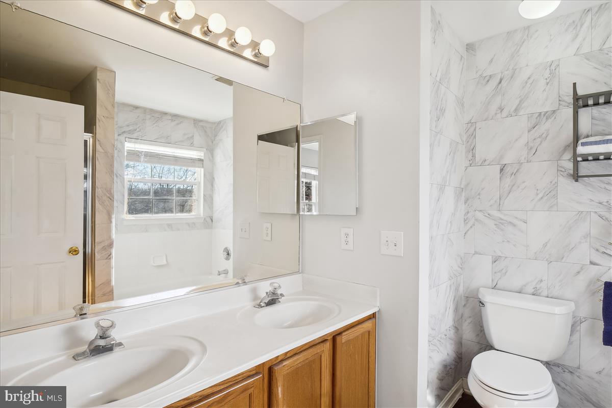 BROWNS - Residential Lease