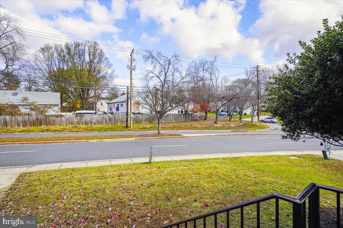 BROWNS - Residential Lease