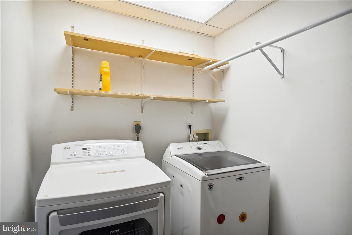 BROWNS - Residential Lease