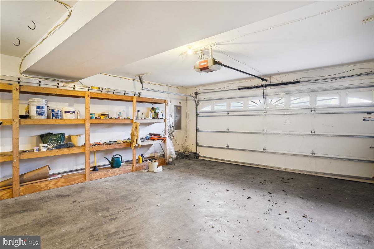 BROWNS - Residential Lease