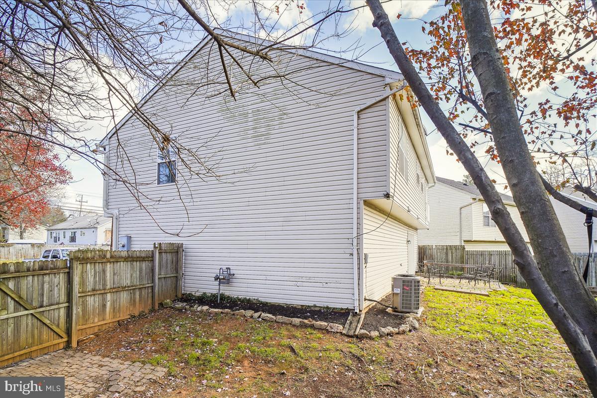 BROWNS - Residential Lease