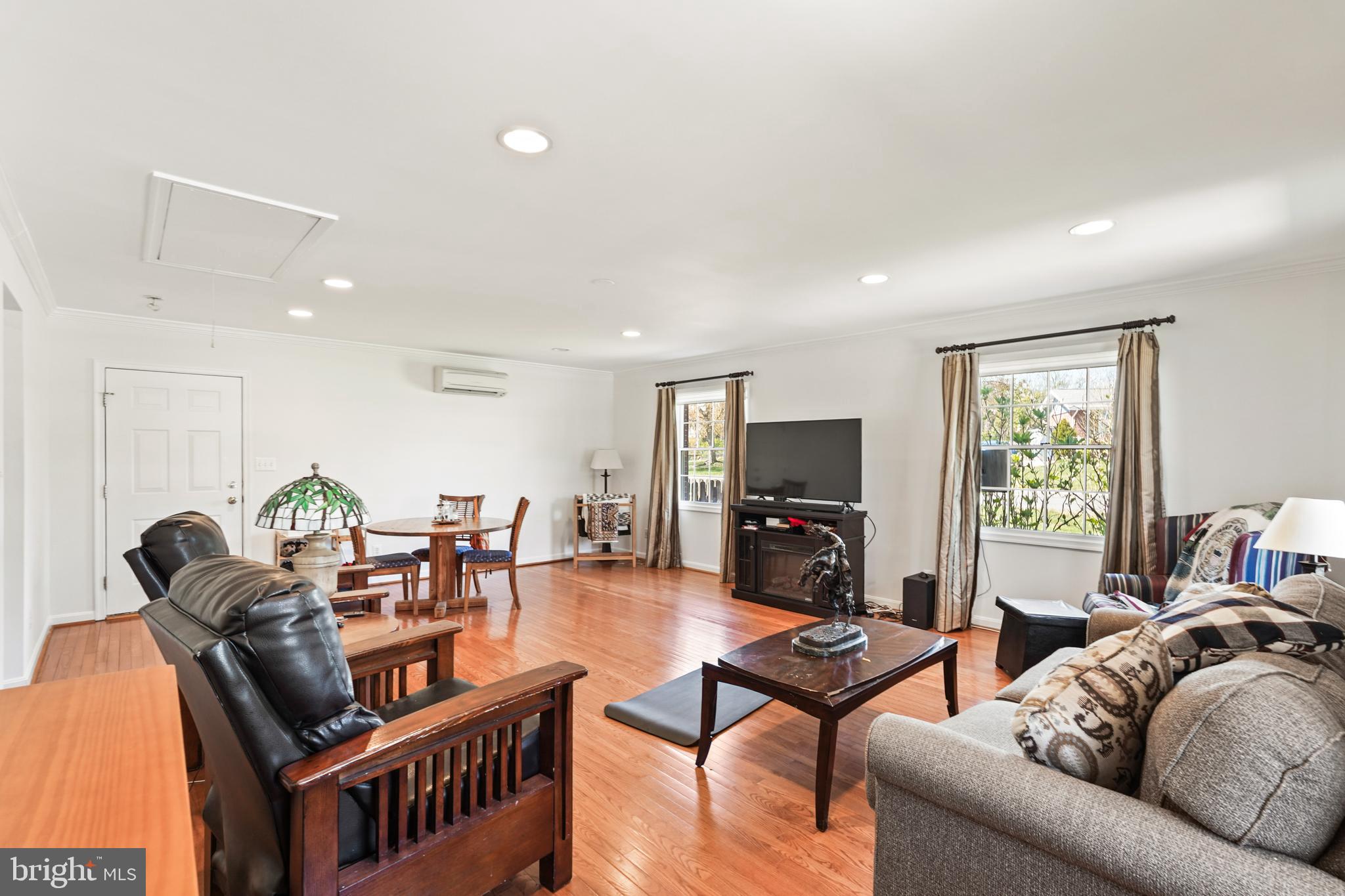 10917 WOODHAVEN DRIVE