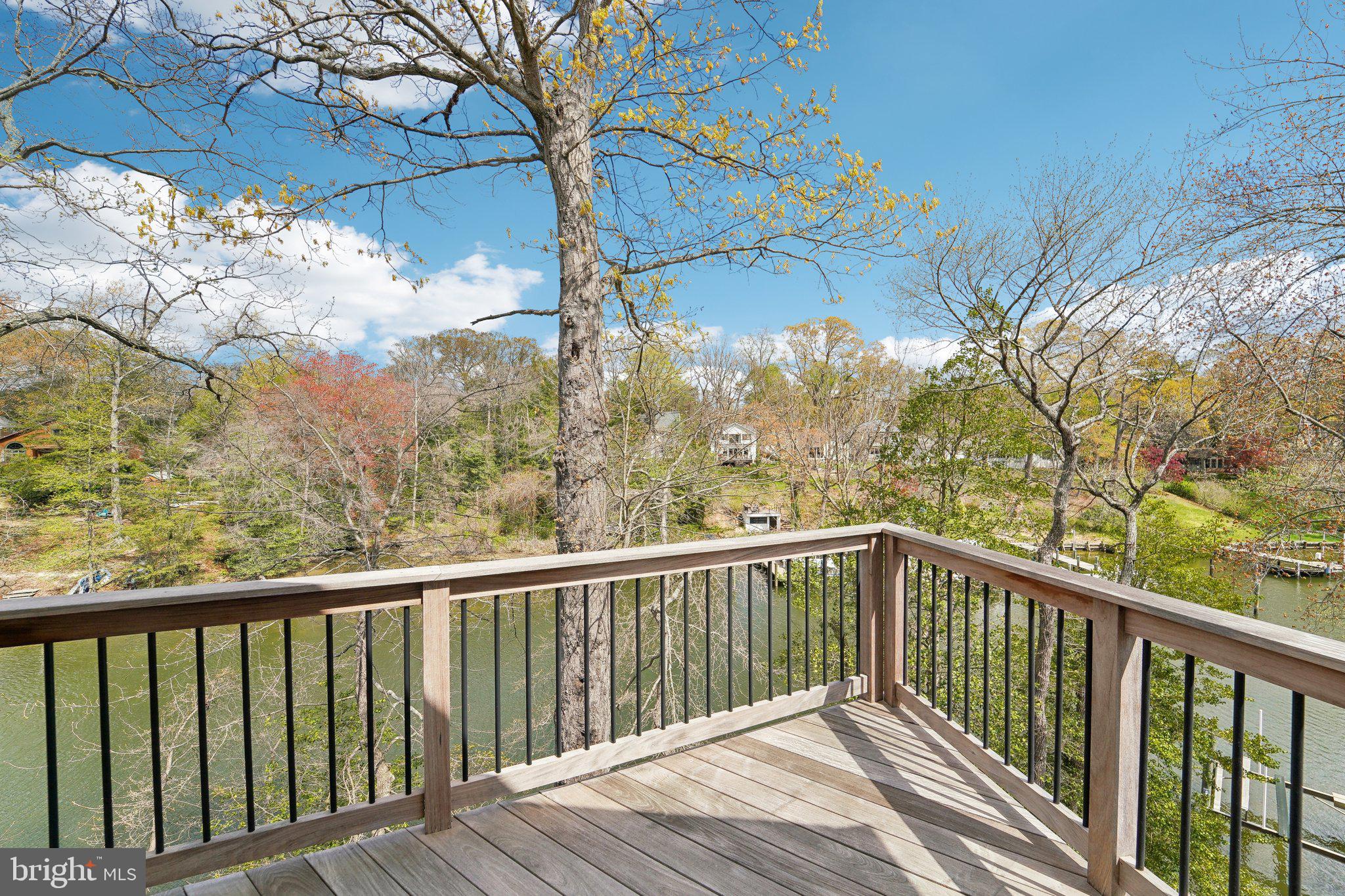 STEWARTS LANDING - Residential