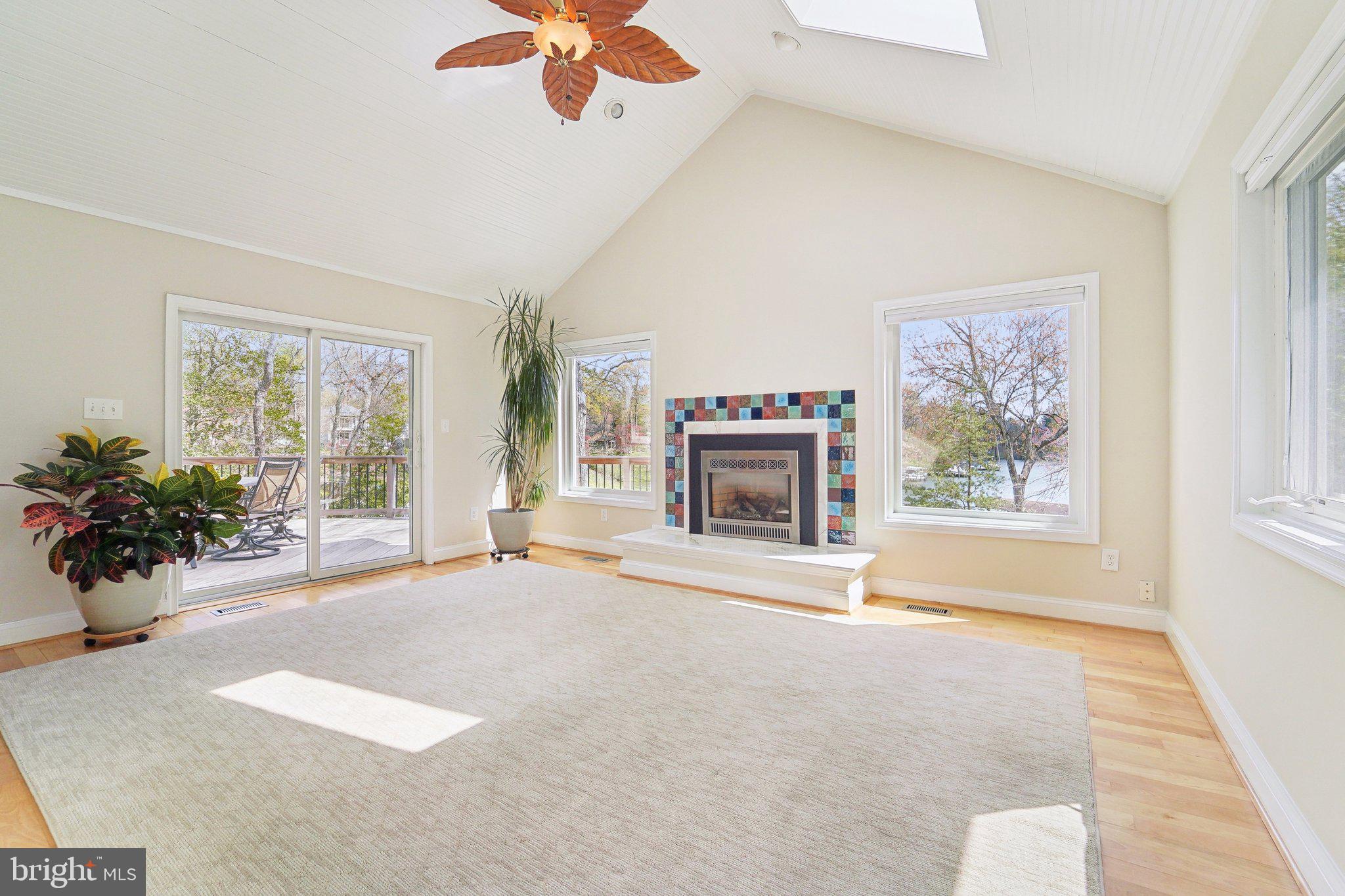 STEWARTS LANDING - Residential