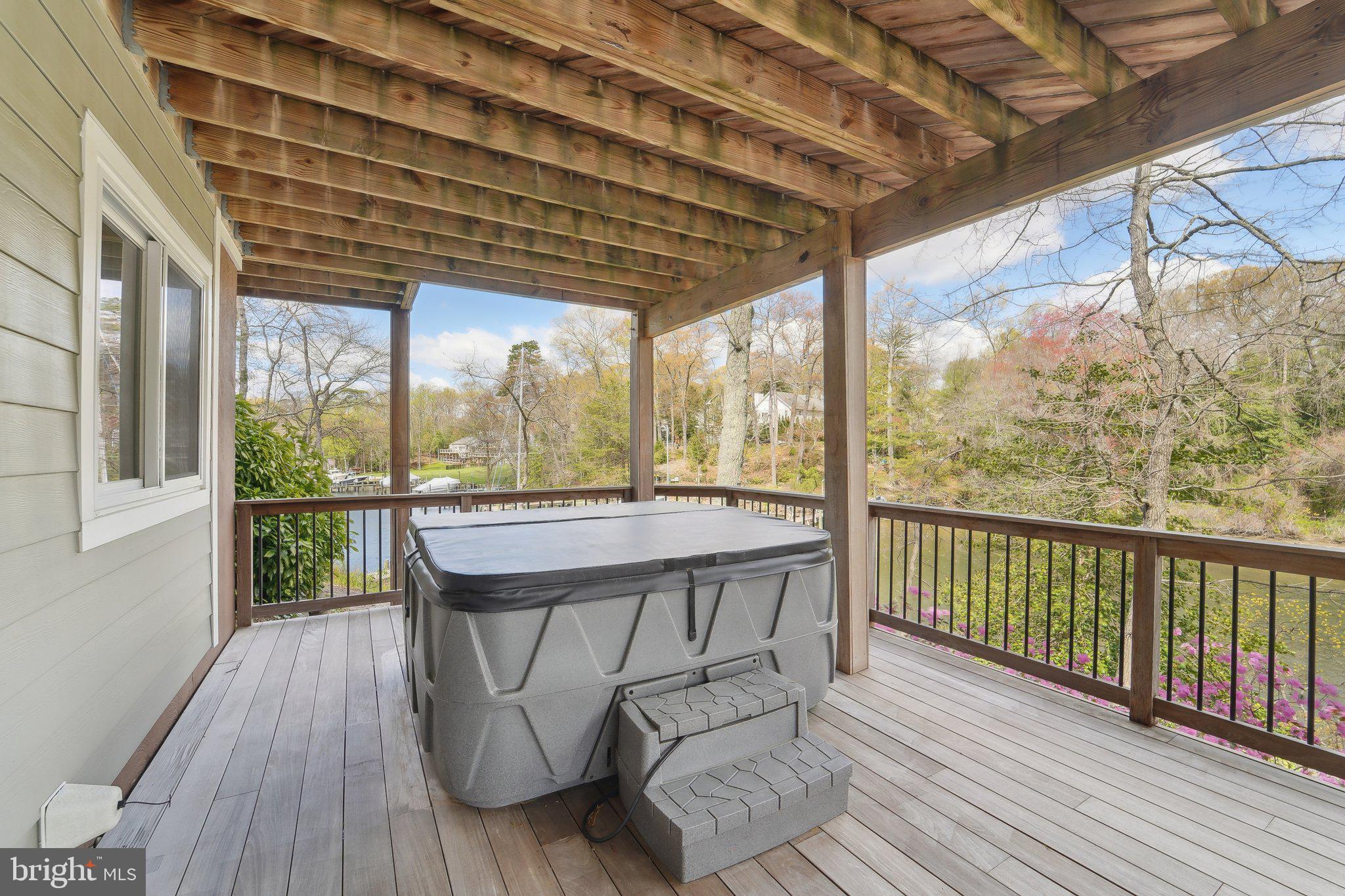 STEWARTS LANDING - Residential