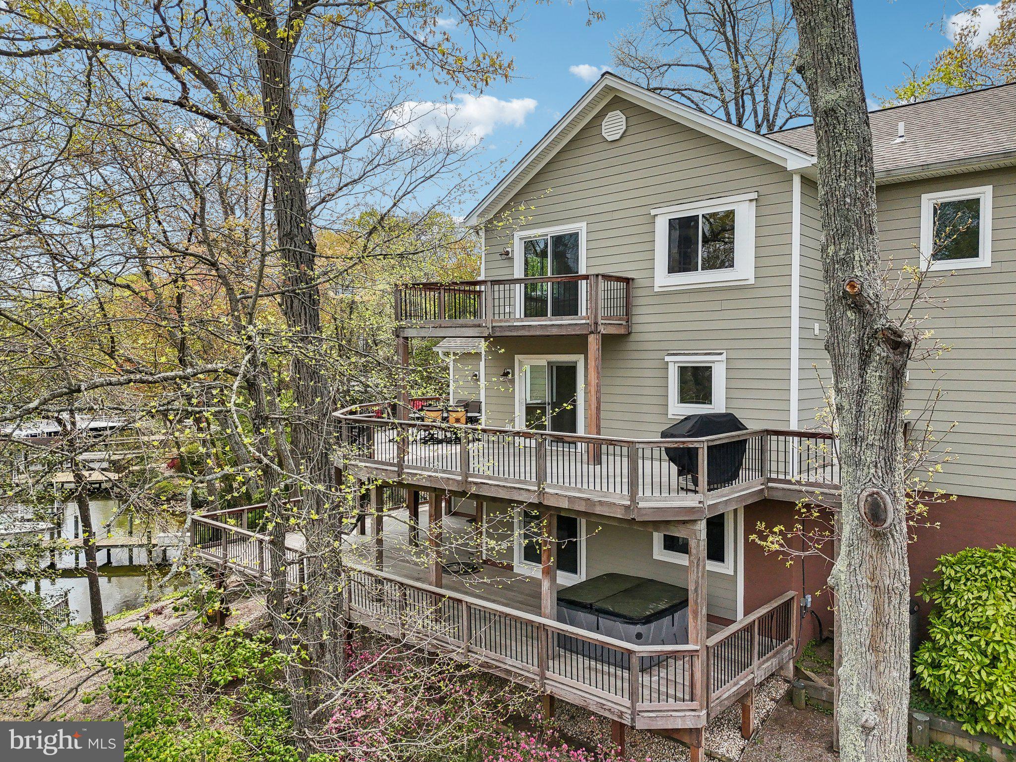 STEWARTS LANDING - Residential