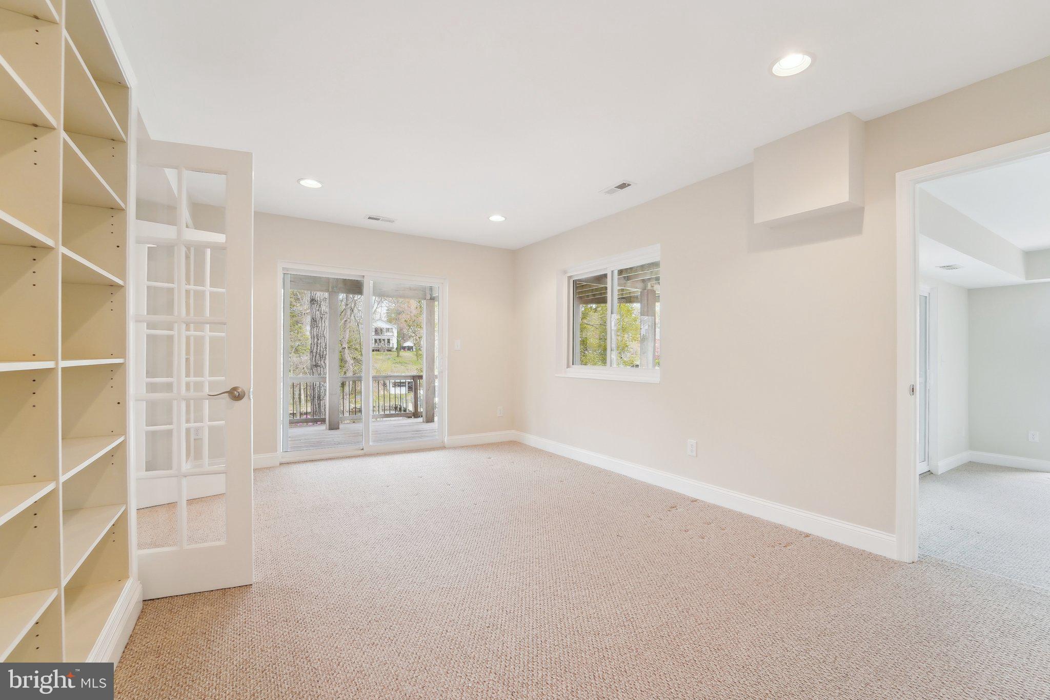 STEWARTS LANDING - Residential