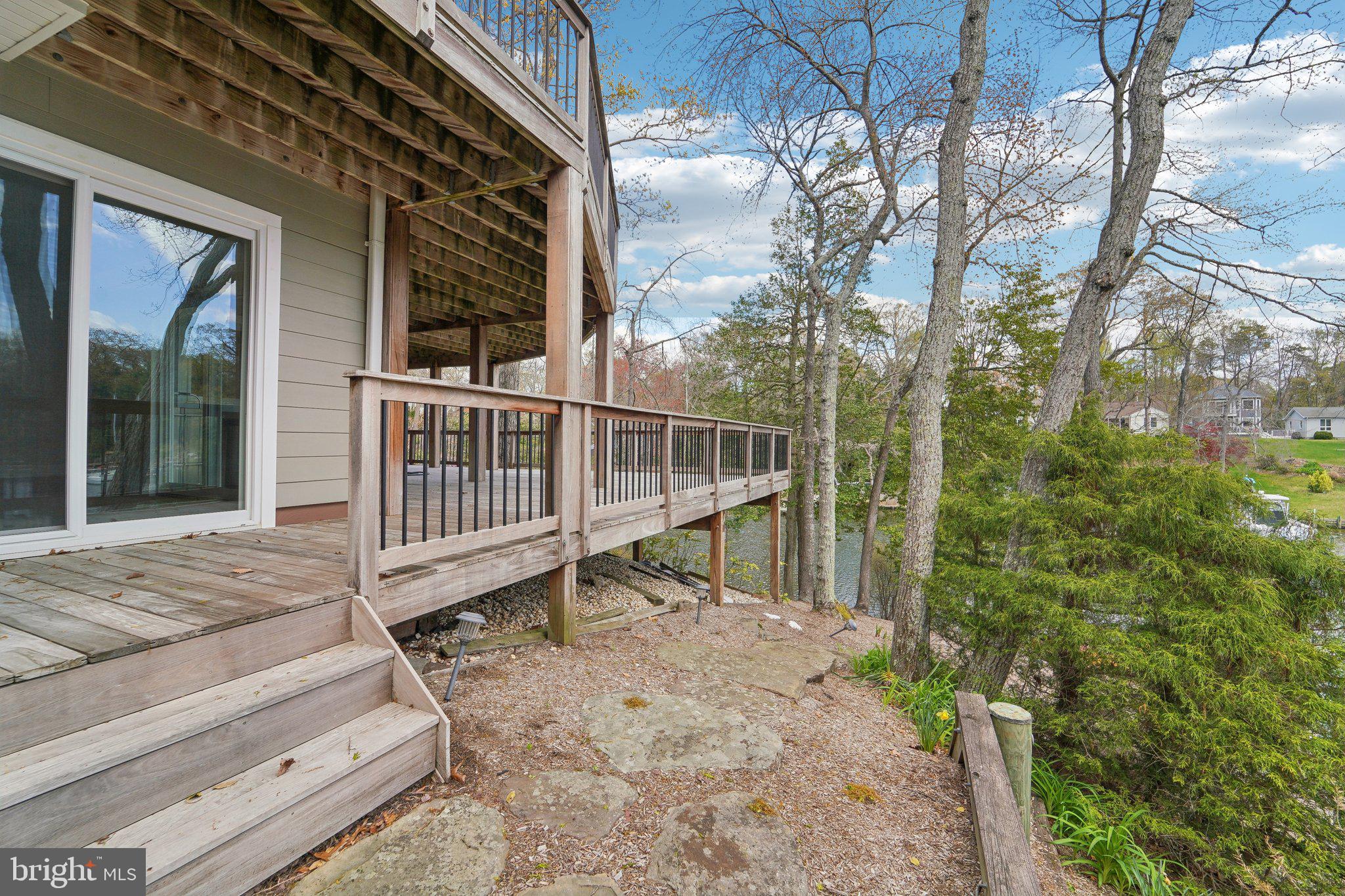 STEWARTS LANDING - Residential