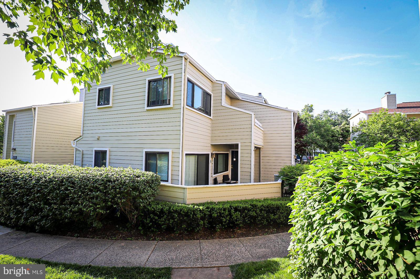 VILLARIDGE - Residential