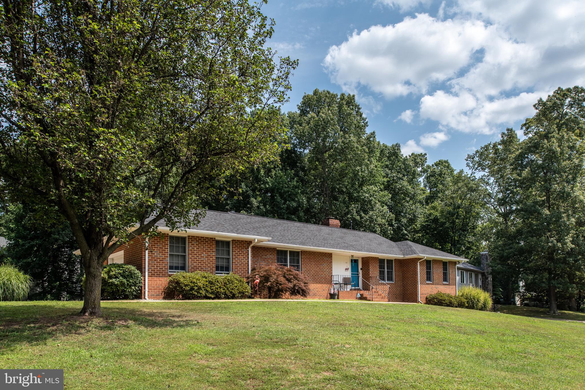 RIDGE POINTE - Residential