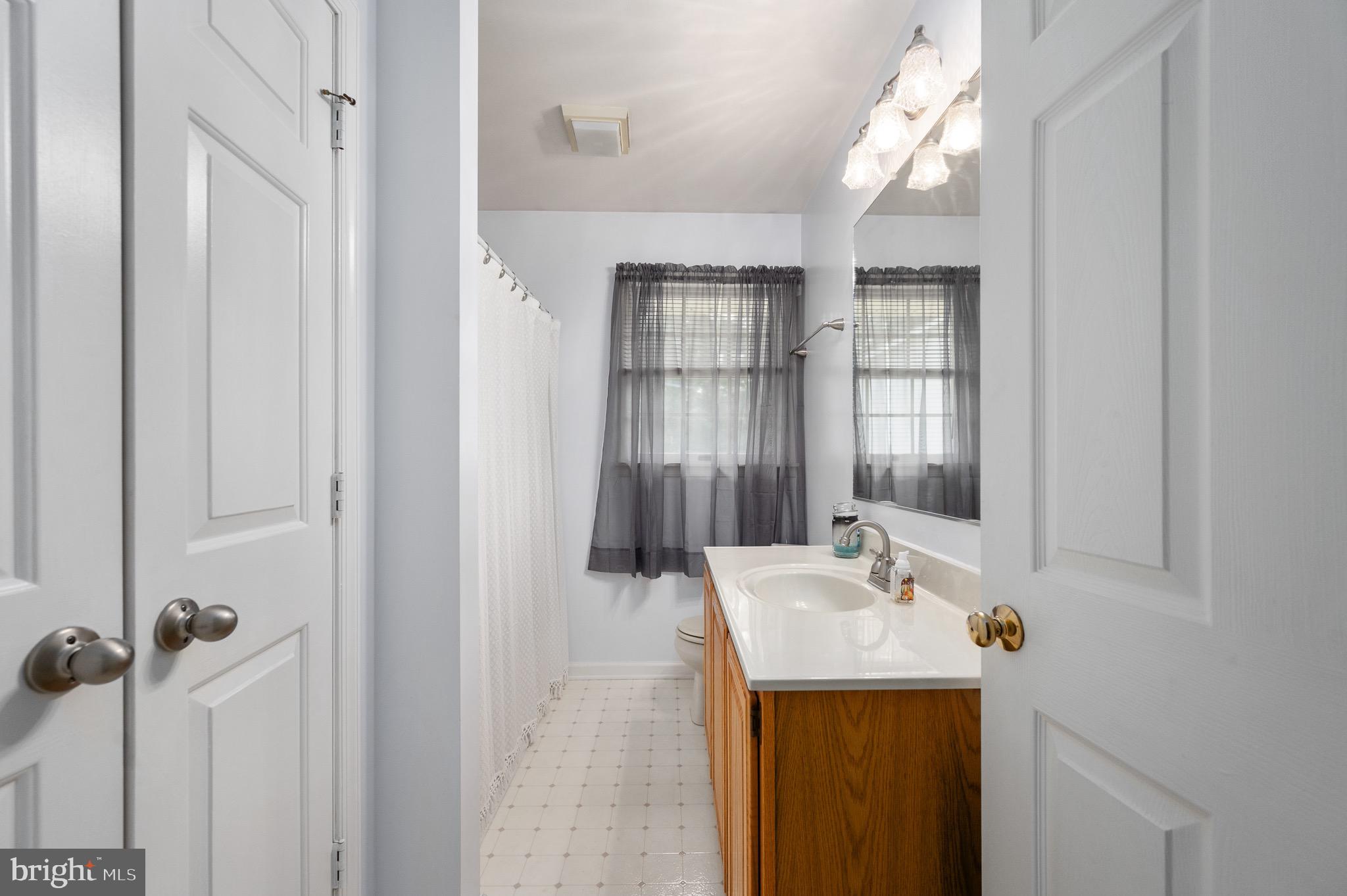 RIDGE POINTE - Residential