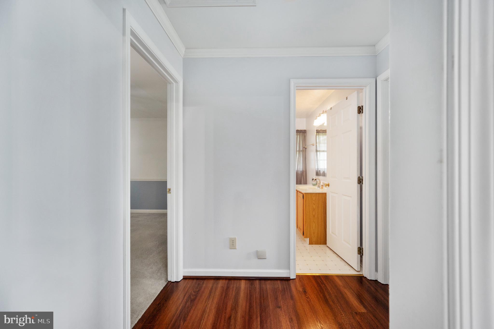 RIDGE POINTE - Residential