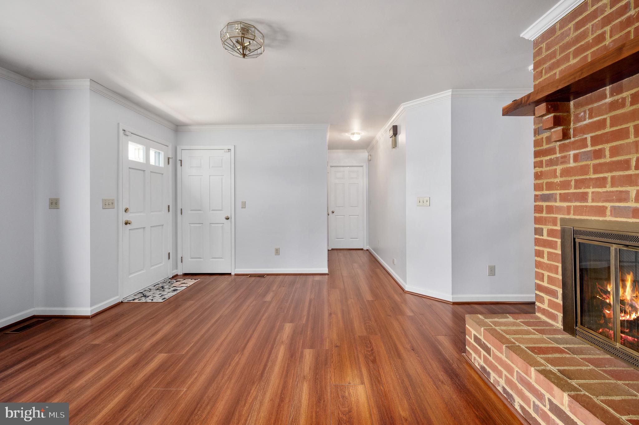 RIDGE POINTE - Residential