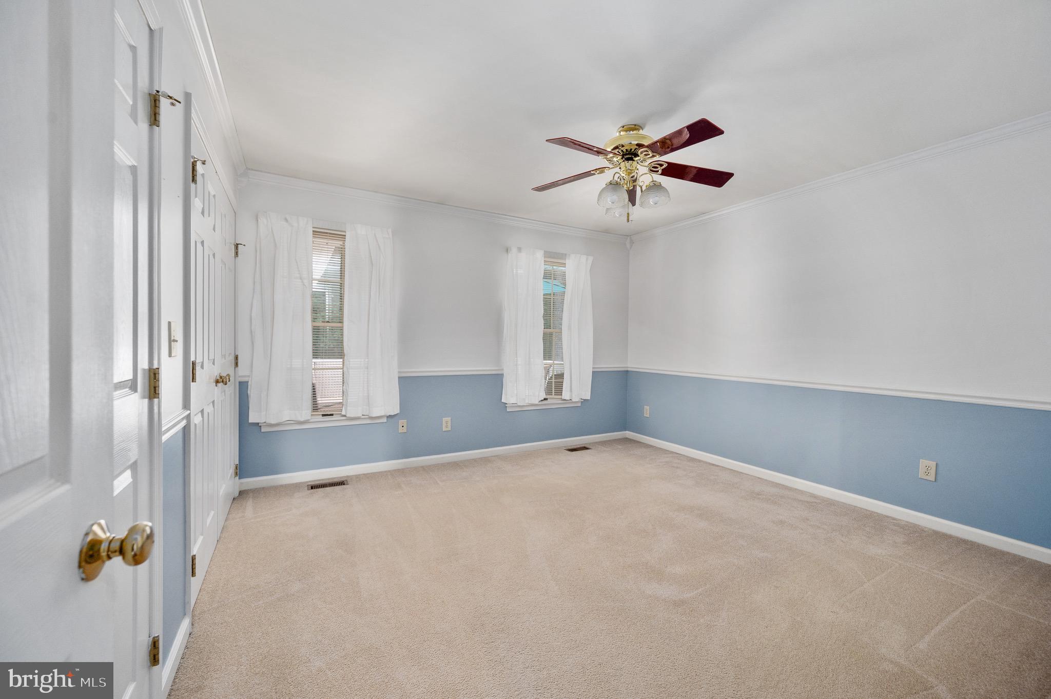 RIDGE POINTE - Residential