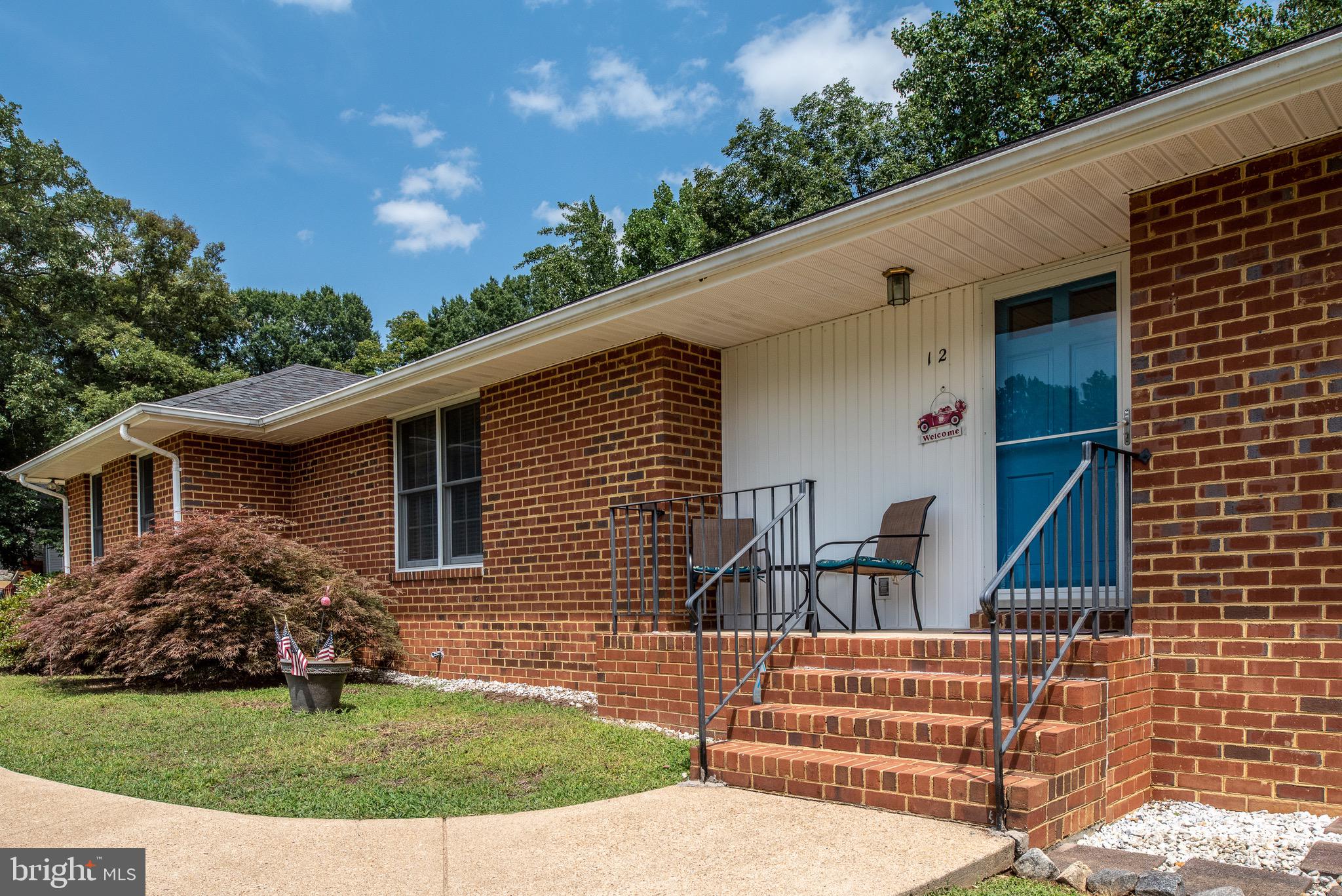 RIDGE POINTE - Residential